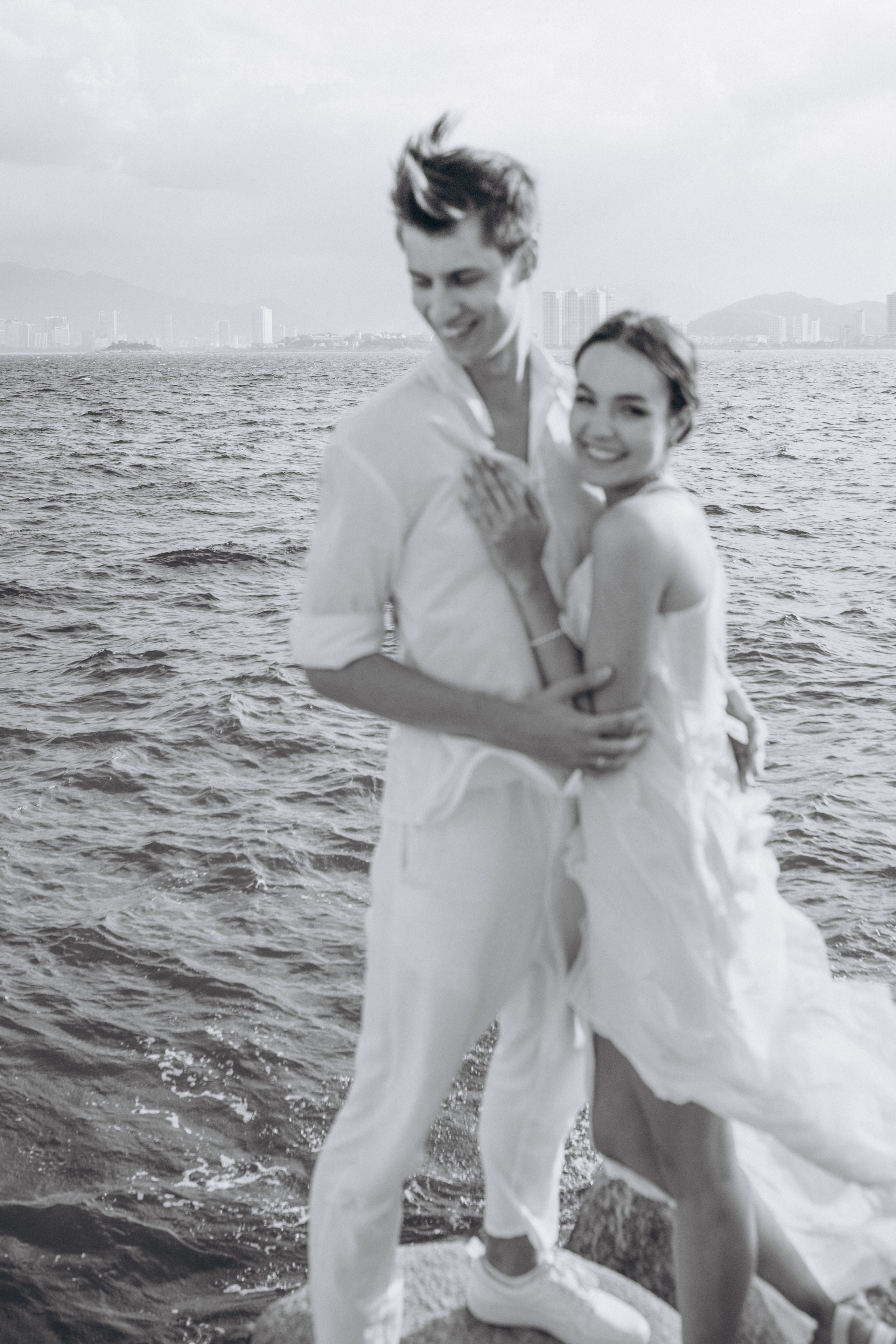 Владислав и Милена у моря. Главная