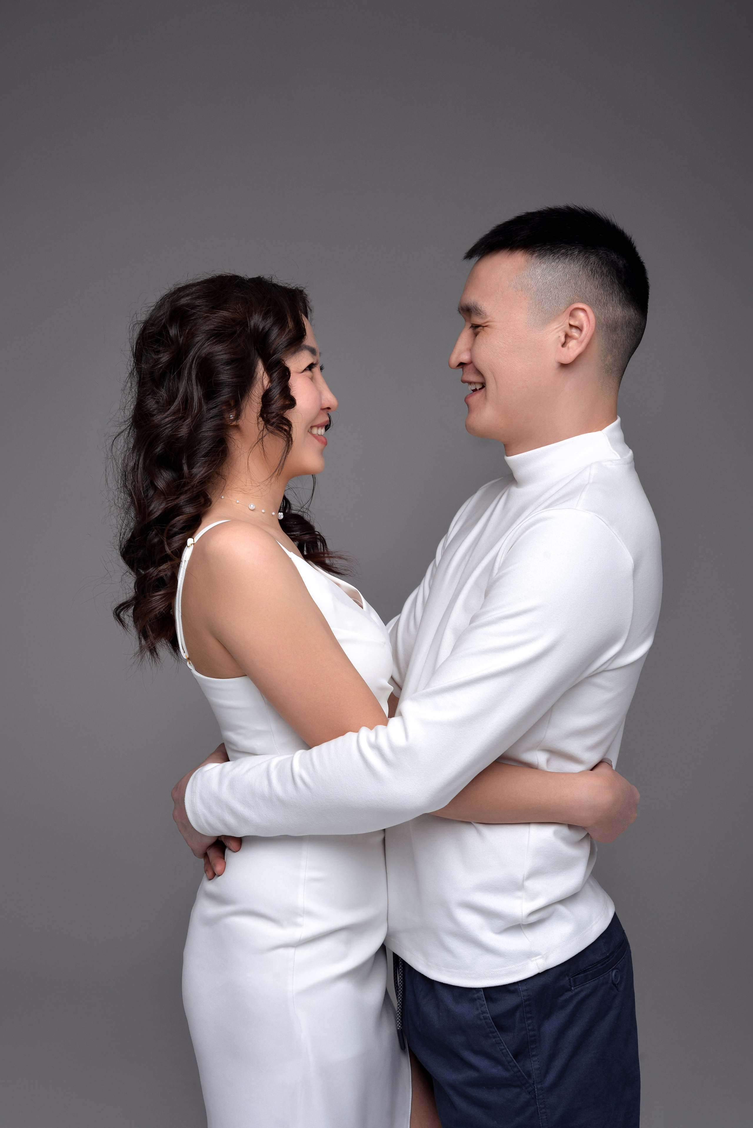 Оля и Чаян в студии. Семейный и свадебный фотограф Галина Абакумова, фотосессии в Белгороде