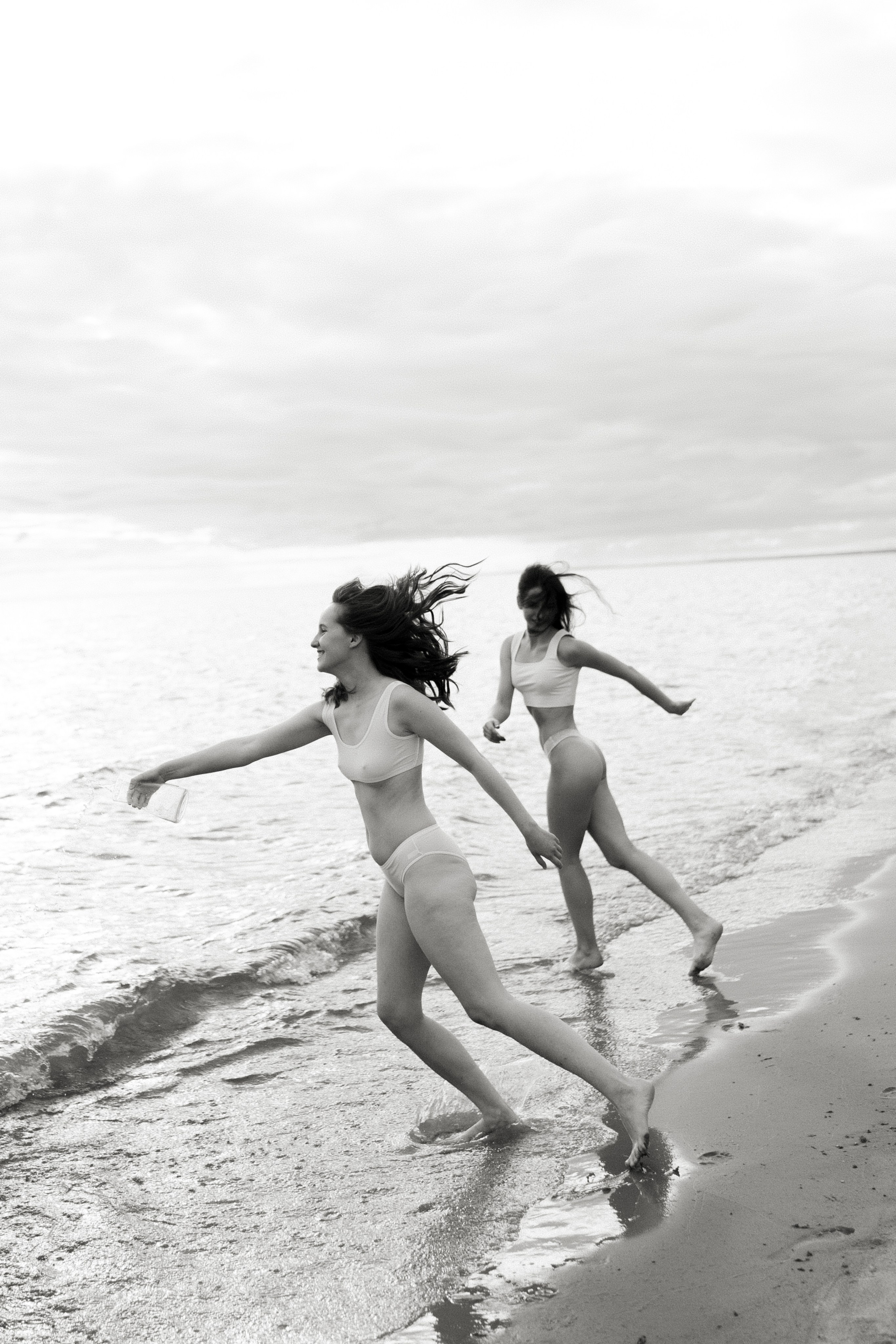 Девушки у залива. Чувственный фотограф в Санкт-Петербурге Пятнова Ксения