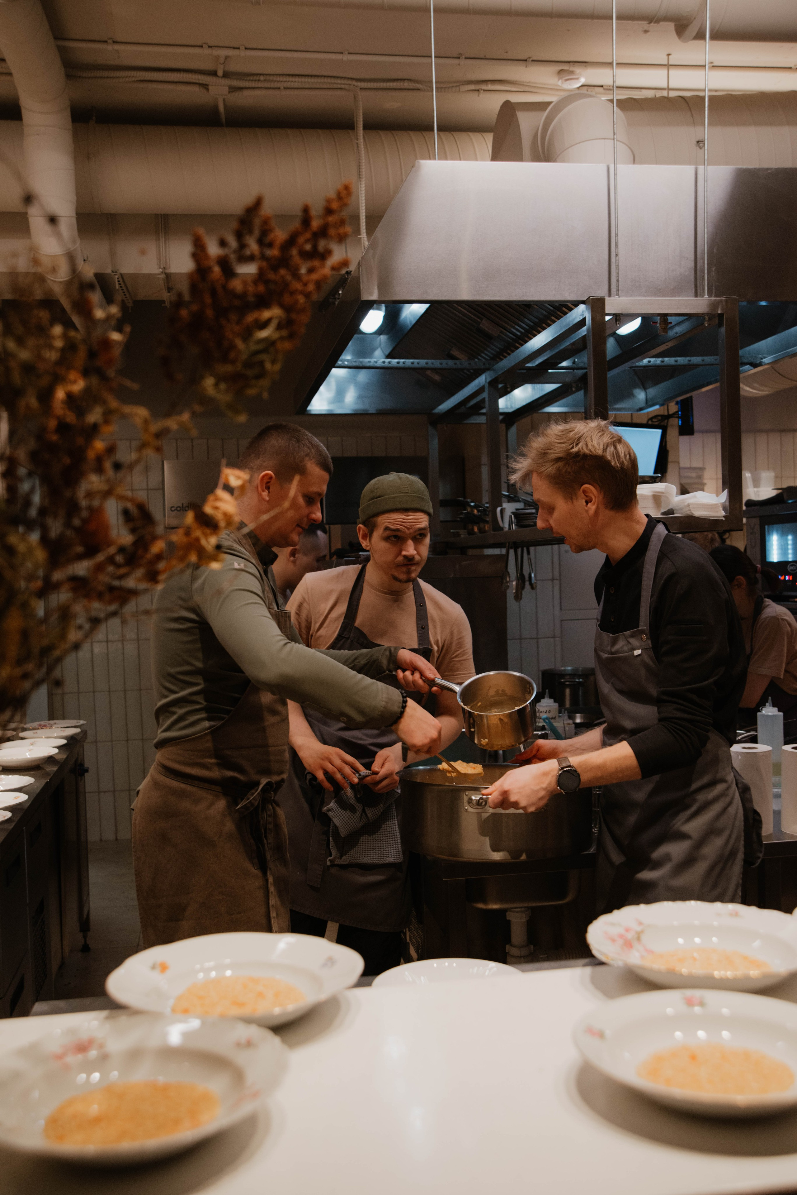 Шеф-тейбл в ресторане La Volte. Ксения Glossa. Портретный и репортажный фотограф в Самаре