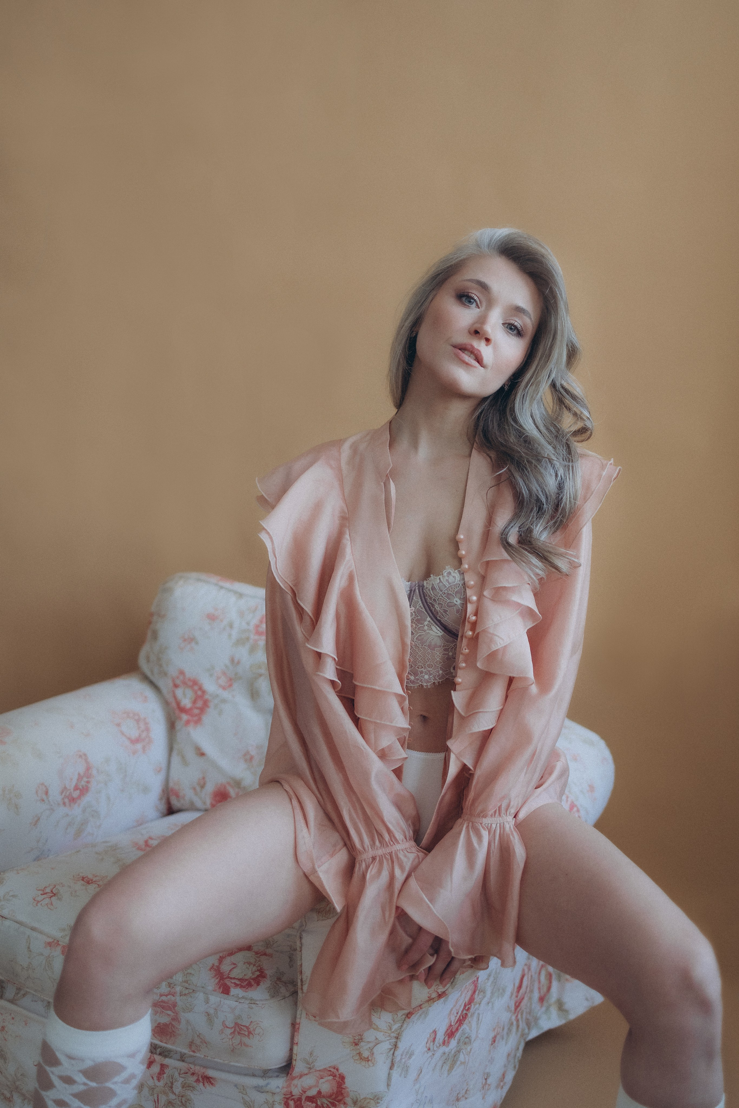 Девушка весна. Главная