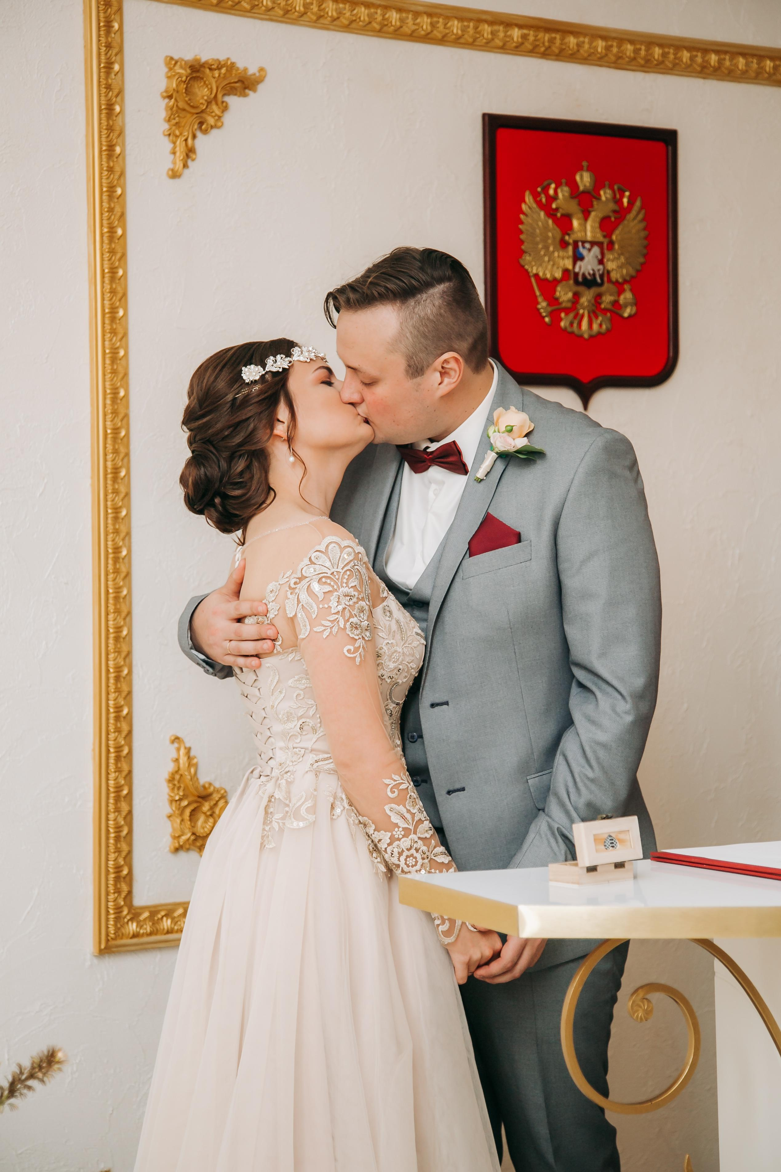 Свадебные фотографии. Семейный и свадебный фотограф Viva Photo