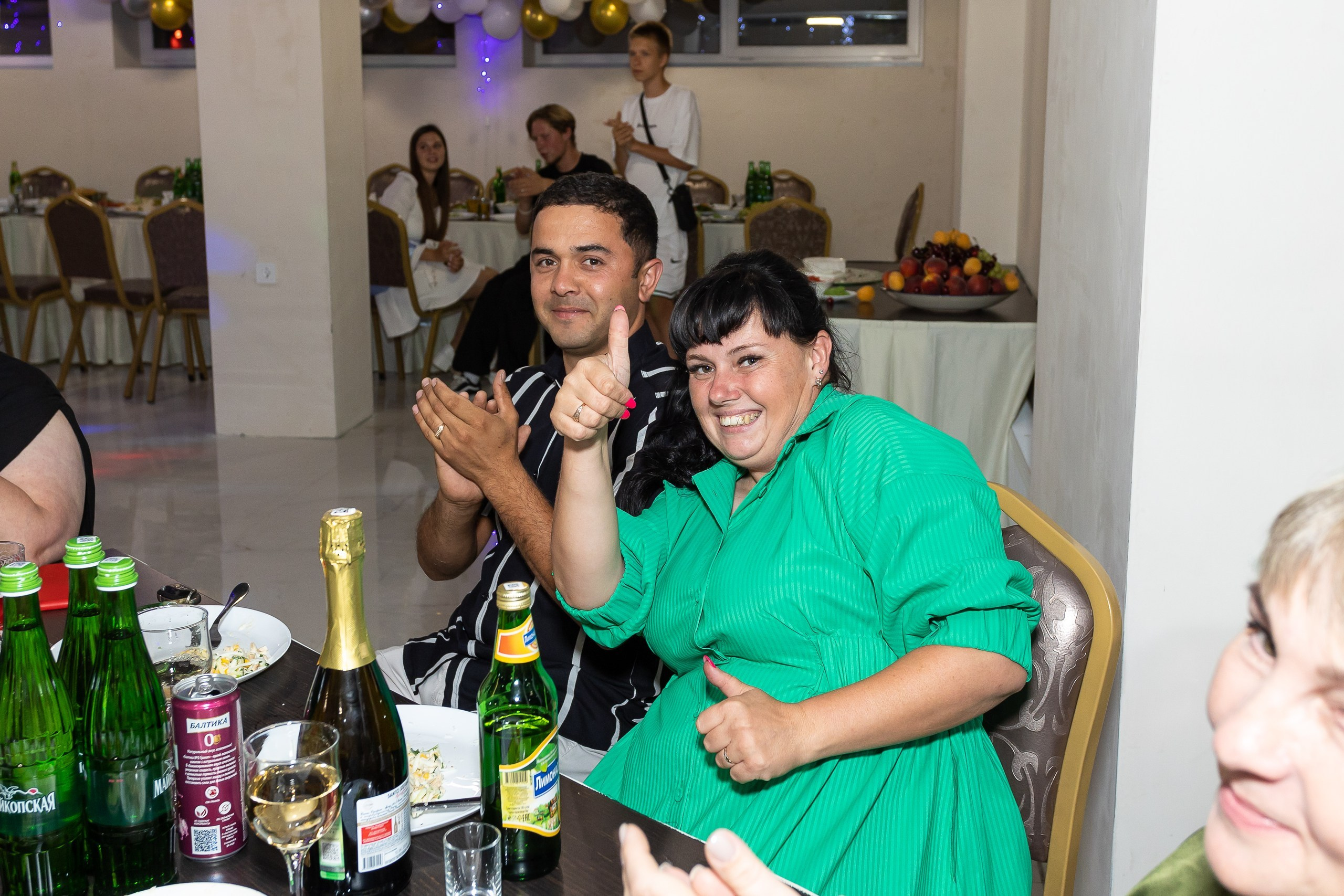 Вручение аттестата и выпускной вечер. Выпускные альбомы Майкоп, Краснодар Елена Золотарева