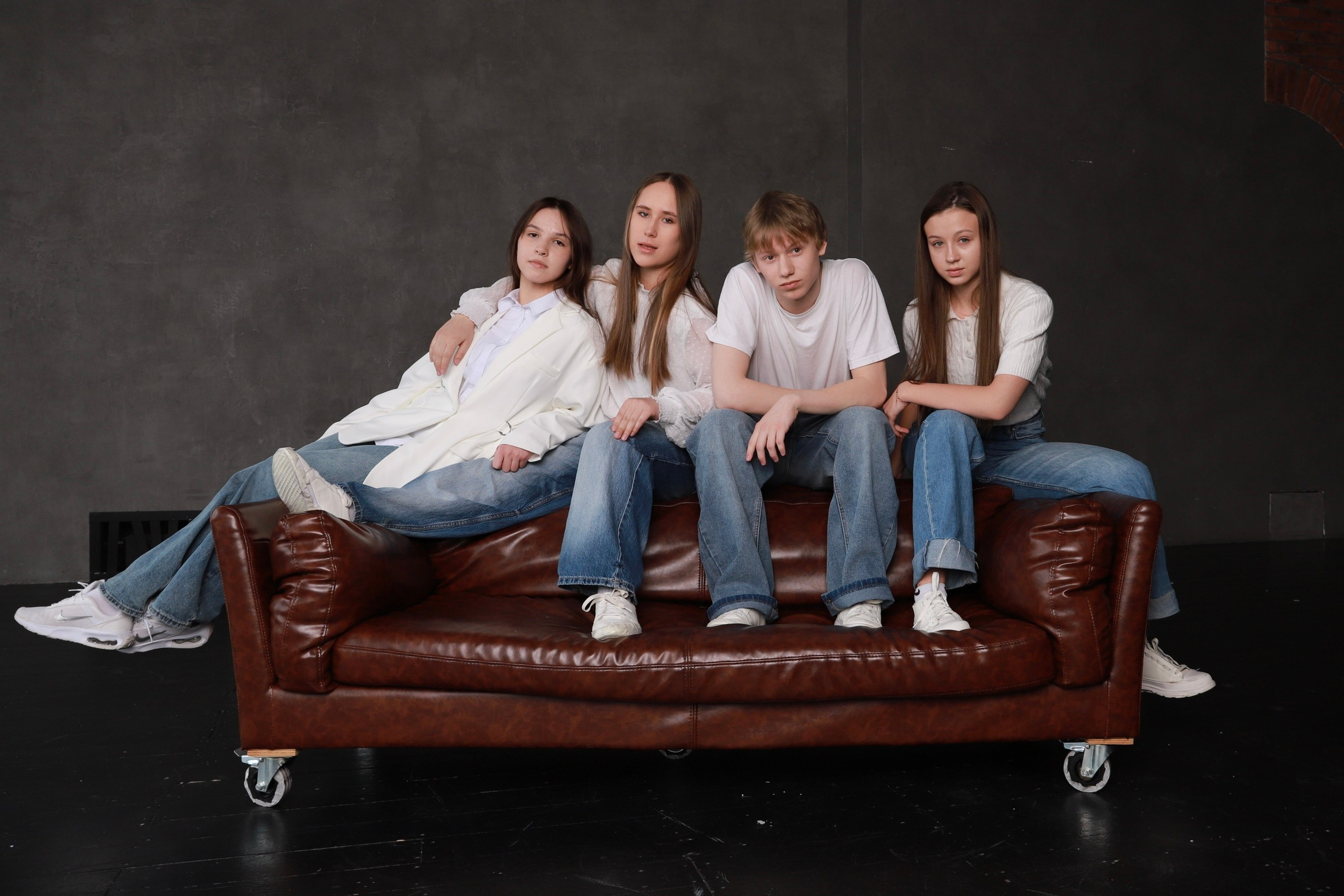 Старшая группа в студии. Фотограф Юлия Мальцева