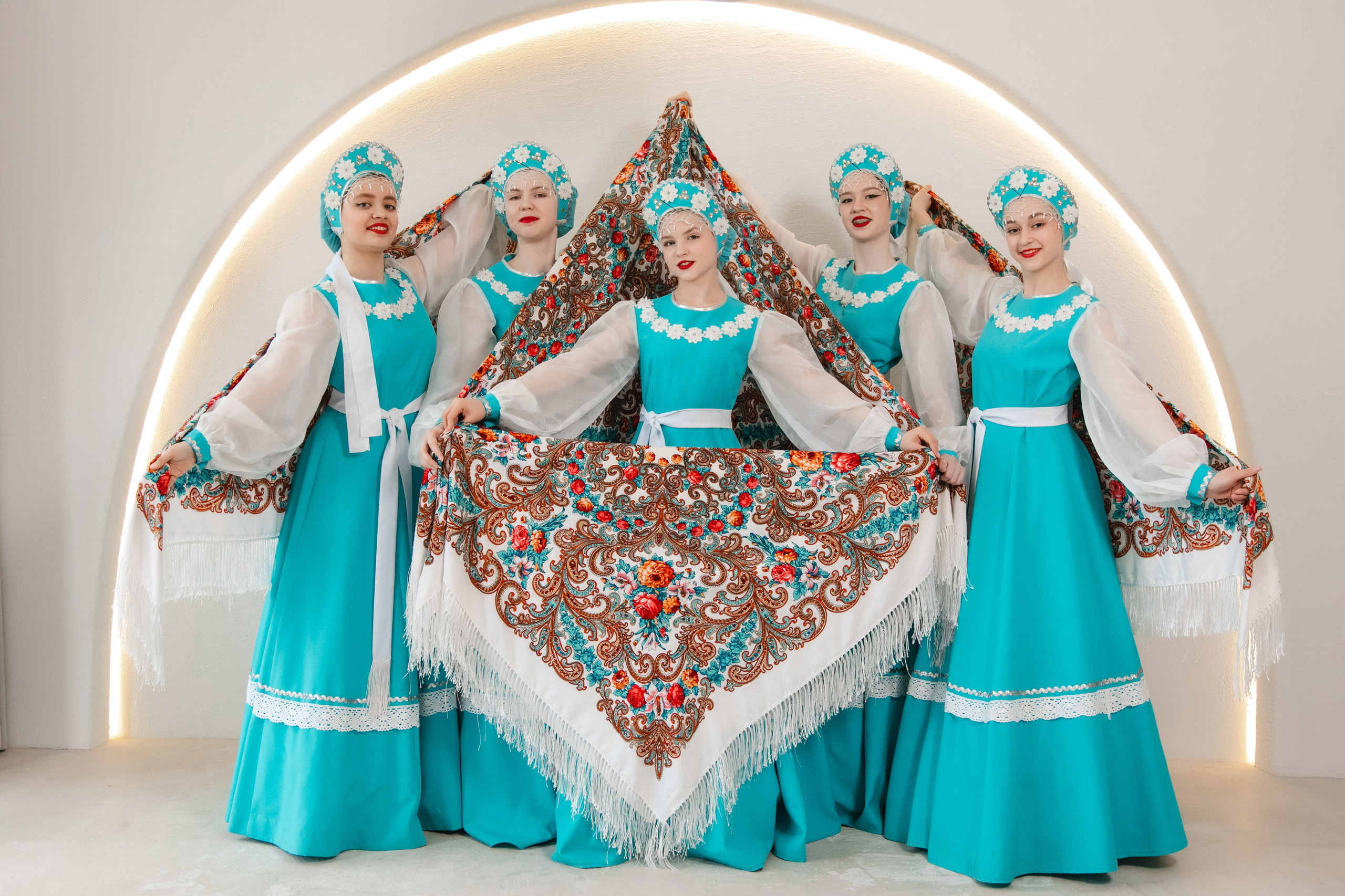 Творческий коллектив «Вдохновение». Роман Урумбаев фотограф Нижневартовск