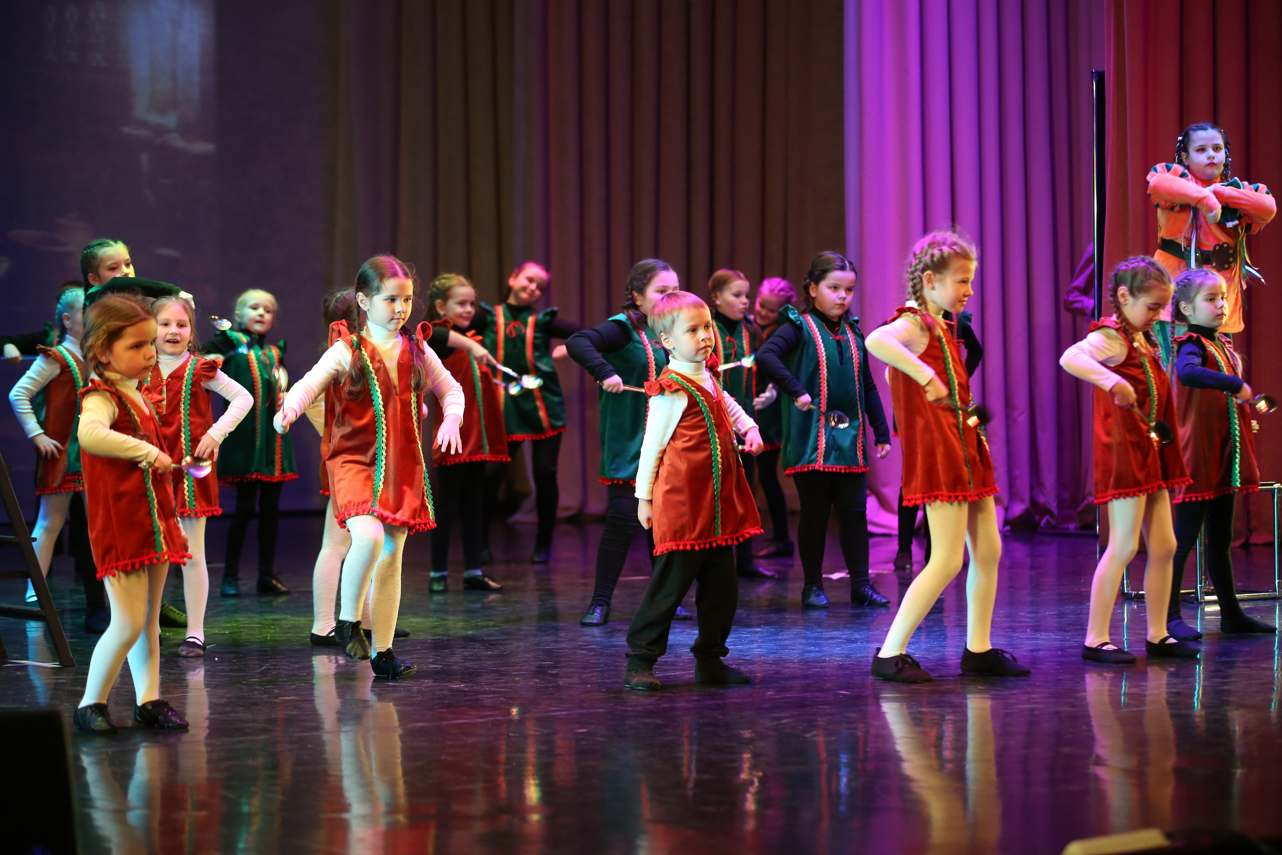 ТС ФАНТАЗИЯ — БЕНЕФИС 25 ЛЕТ. Профессиональный фотограф в Мценске и Орловской области