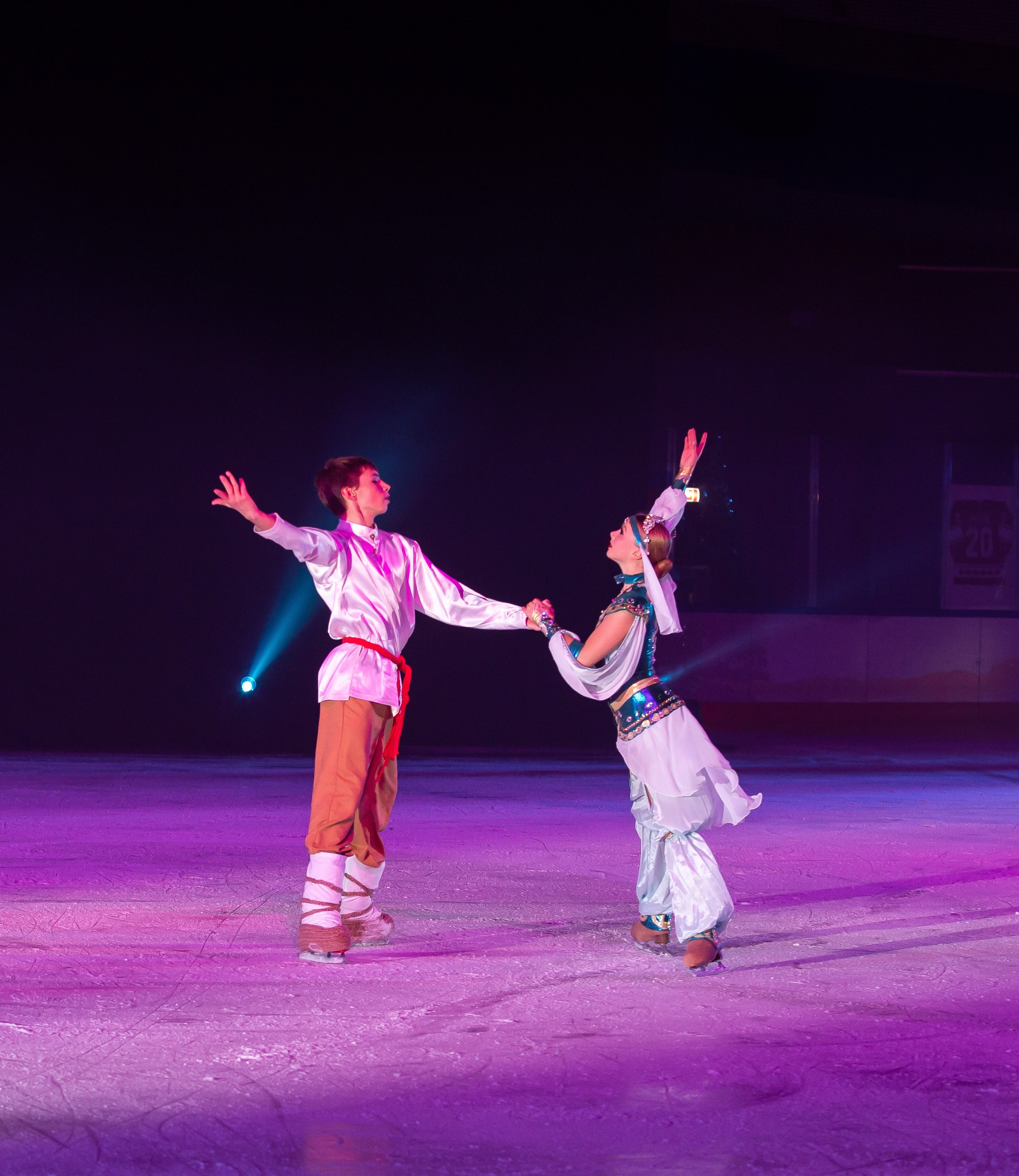 Сказочное ледовое шоу Конек Горбунок. Детский театр на льду АЛЕКО