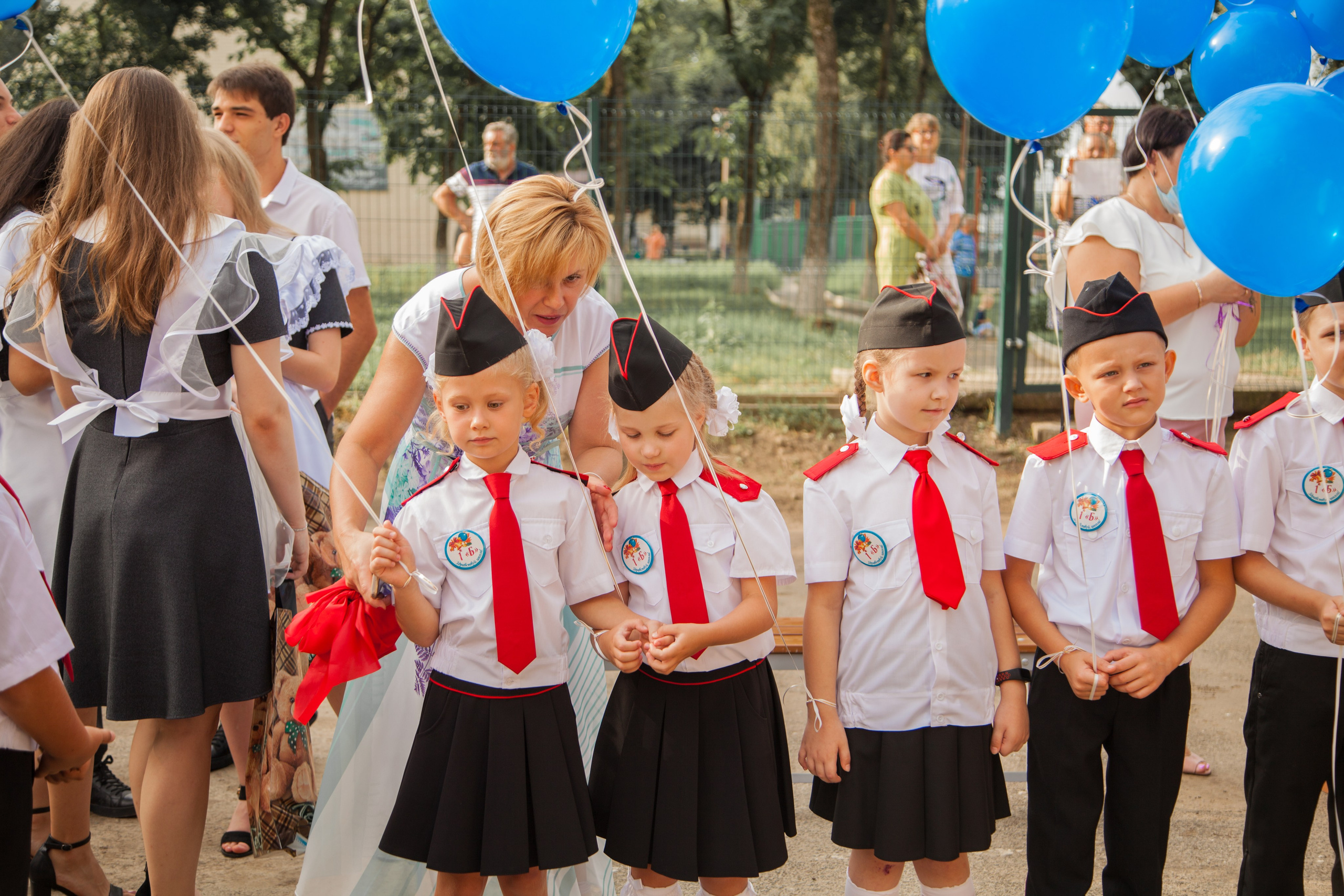Линейка 1 сентября. Свадебный и семейный фотограф в Армавире