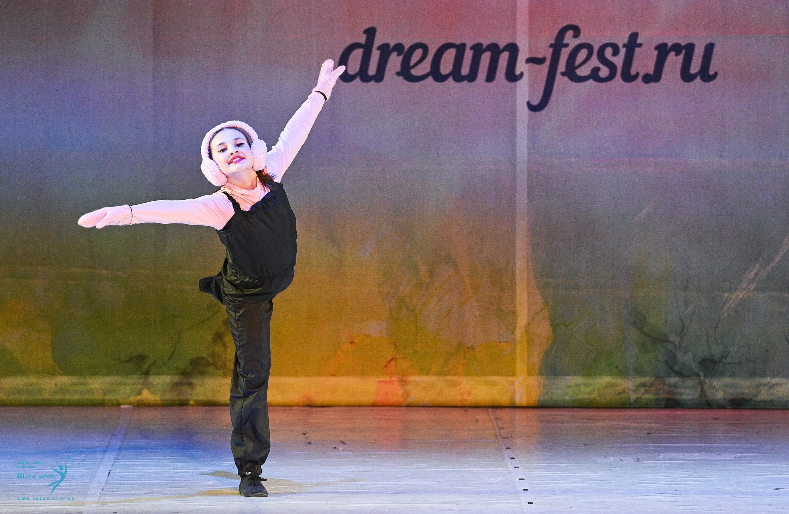 12.04.2025 Фестивальное движение «Шаг к мечте» г. Москва. Медиастудия Фото Концепт