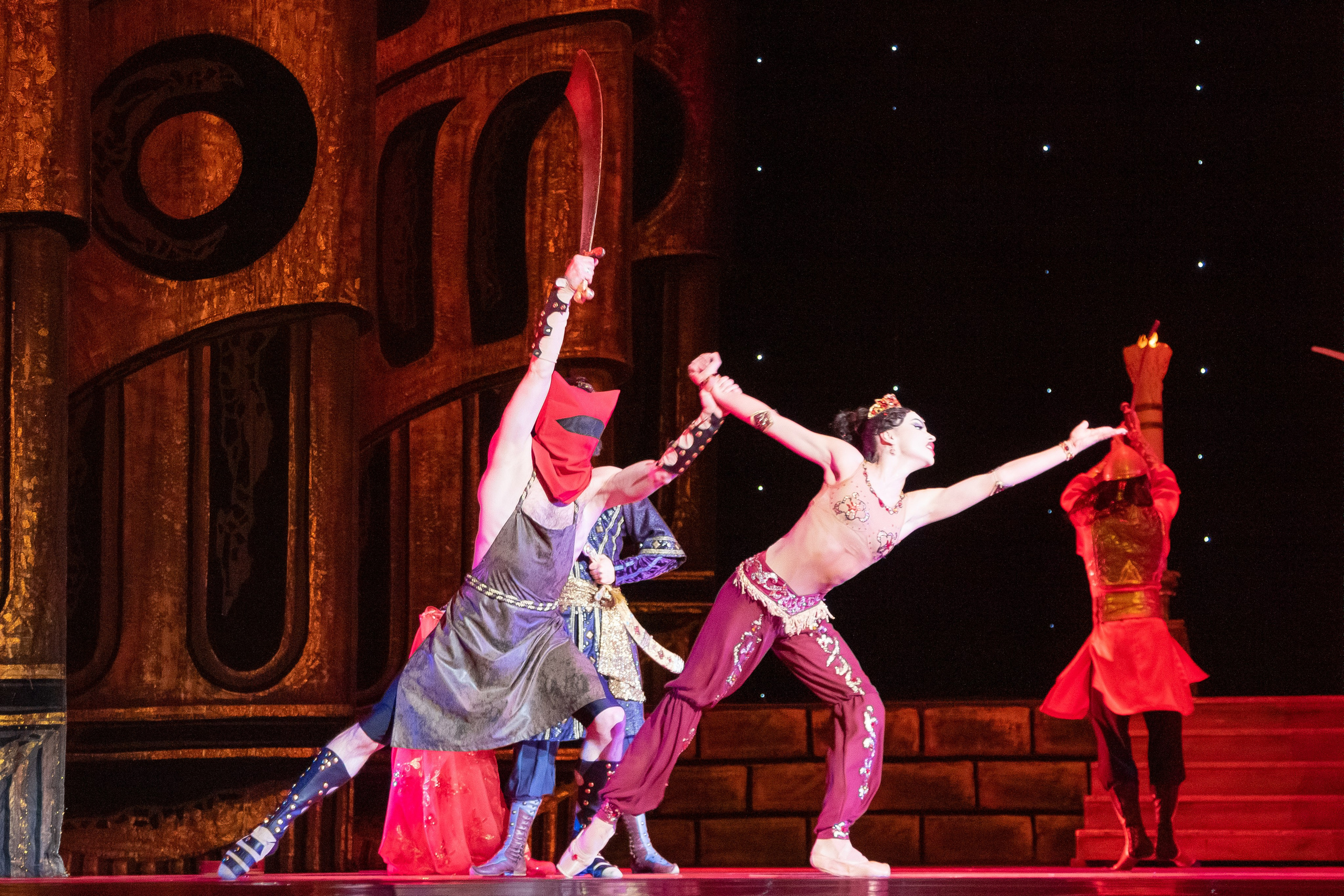 Театр. Балетный фотограф в Москве Галина Молчанова