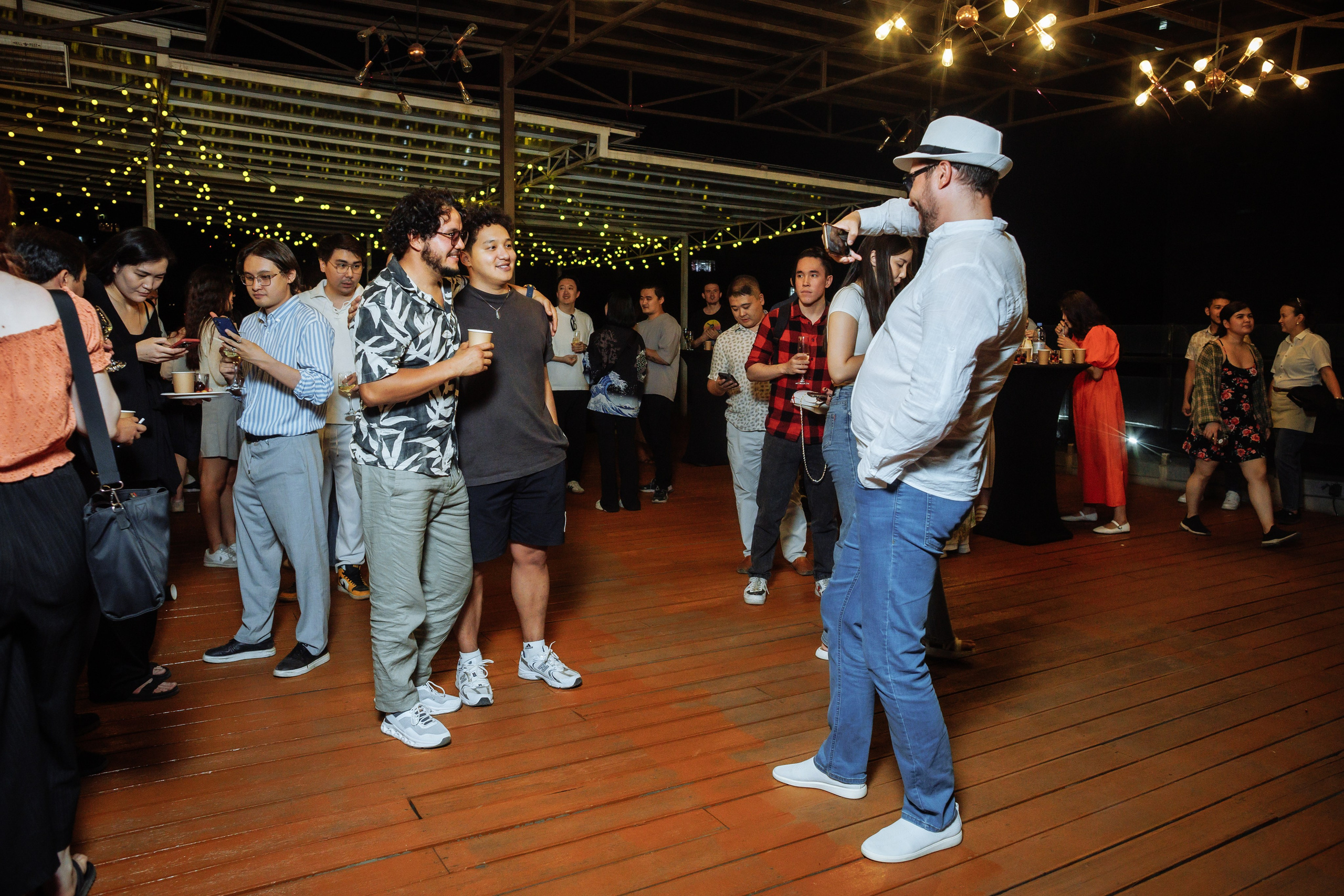 Съемка мероприятия Salem Social Media по заказу кейтеринг компании. Коммерческий и репортажный фотограф в Алматы — Jora Abramov