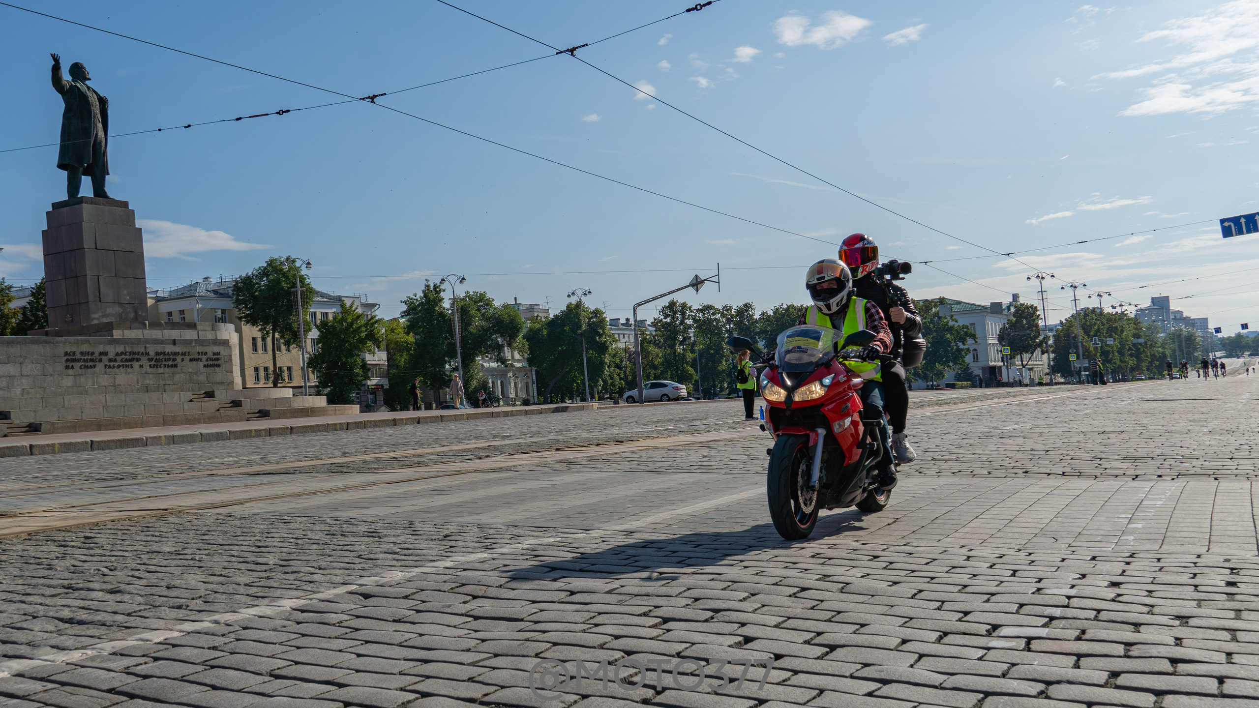 IRONSTAR Ekat 2025. Moto377