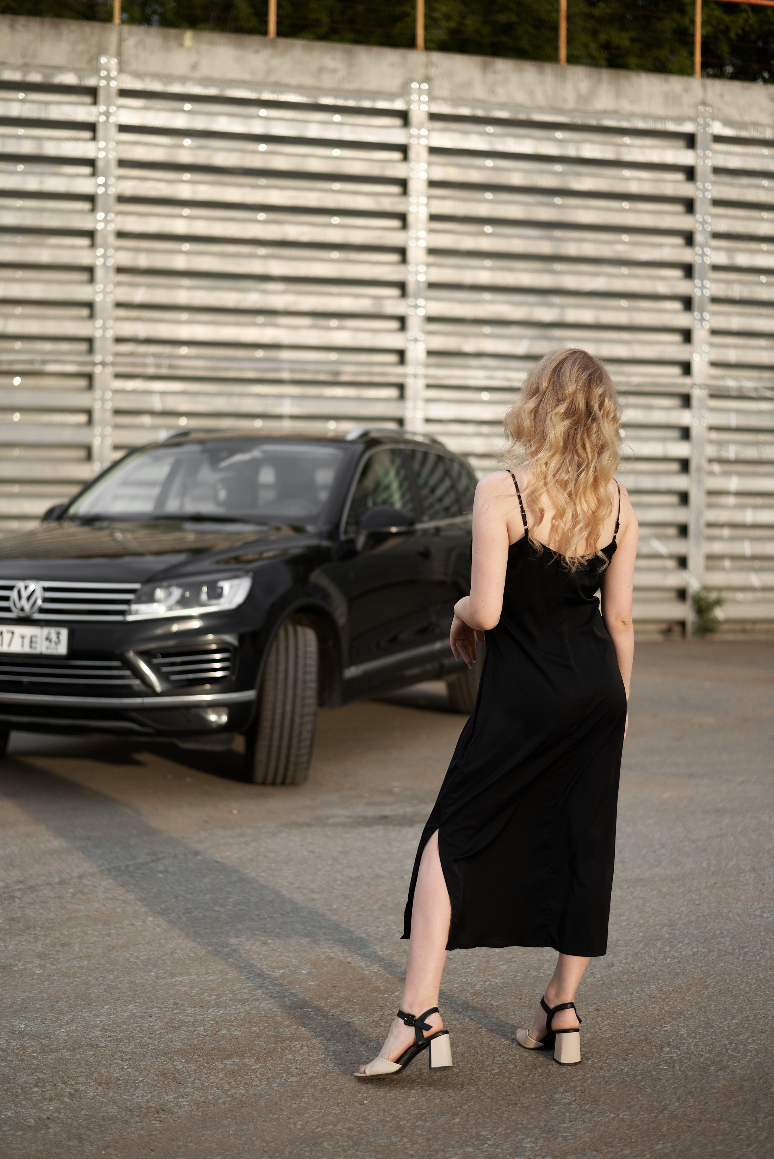 Наталья — Black dress & Black car. Photographer Bangkok — Pattaya | фотограф Бангкок — Паттайа