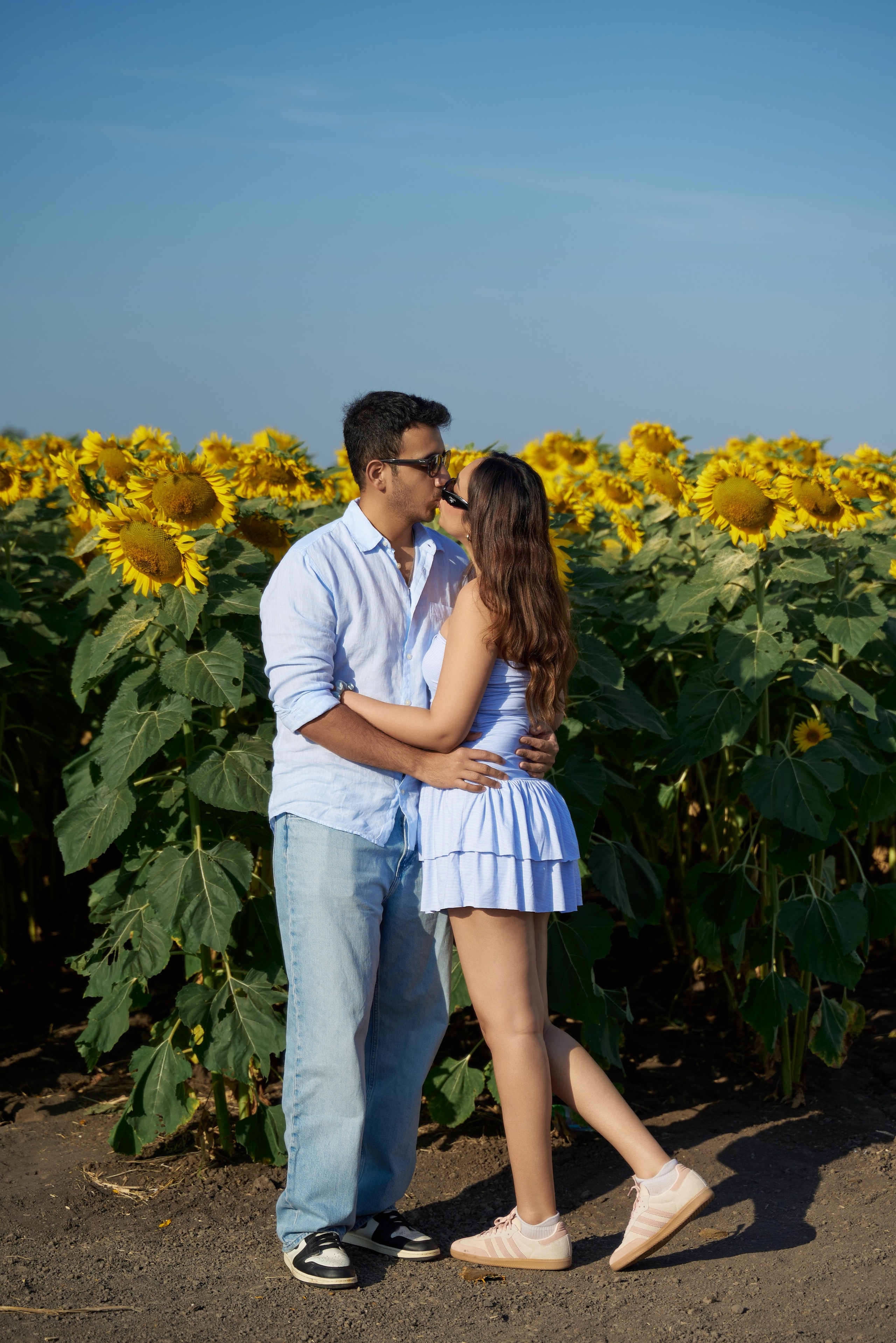 Love in the field. Photographer Bangkok — Pattaya | фотограф Бангкок — Паттайа