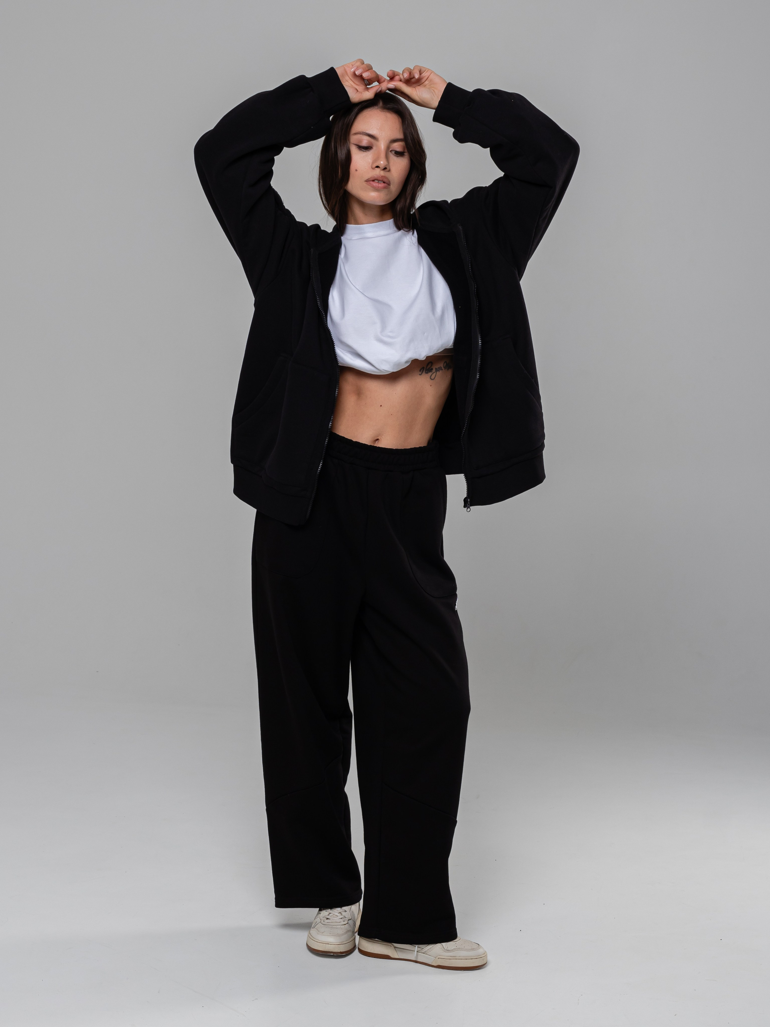 Худи и штаны. Фотограф в Краснодаре Арина Кудряшова