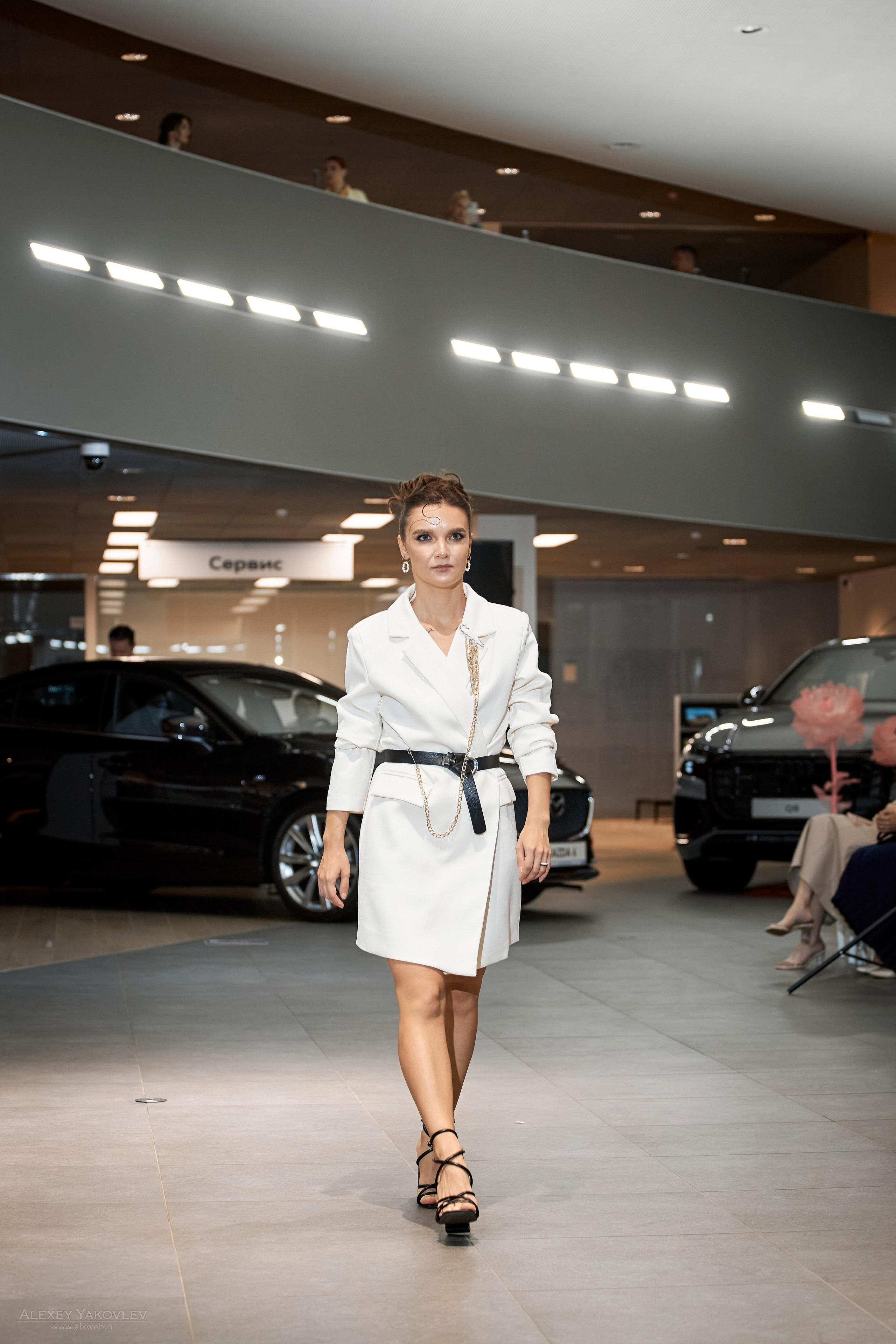 Модный показ PRE-FALL модельной школы Modeling+. Фотограф Алексей Яковлев