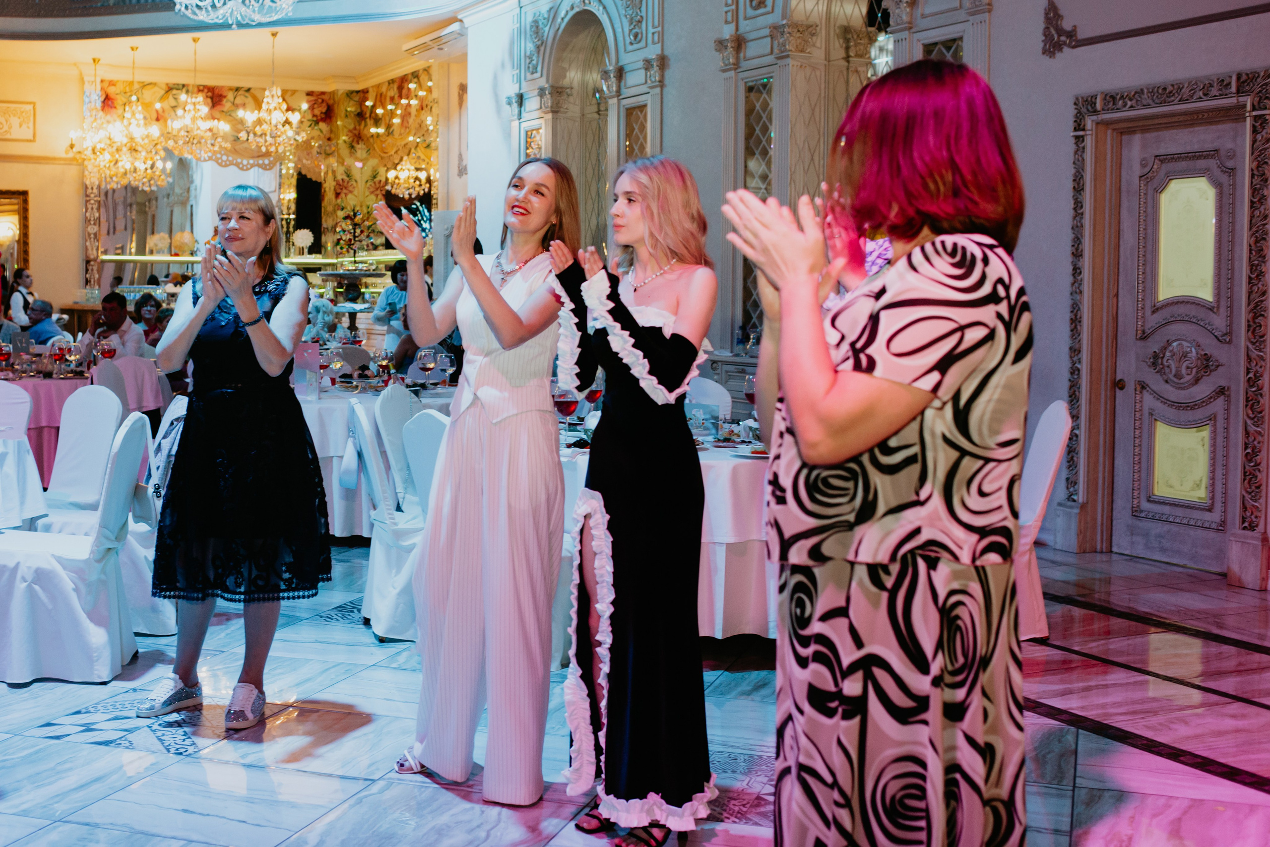 Выпускной. 11 лицей. Фотограф в Челябинске Ополихина Анна