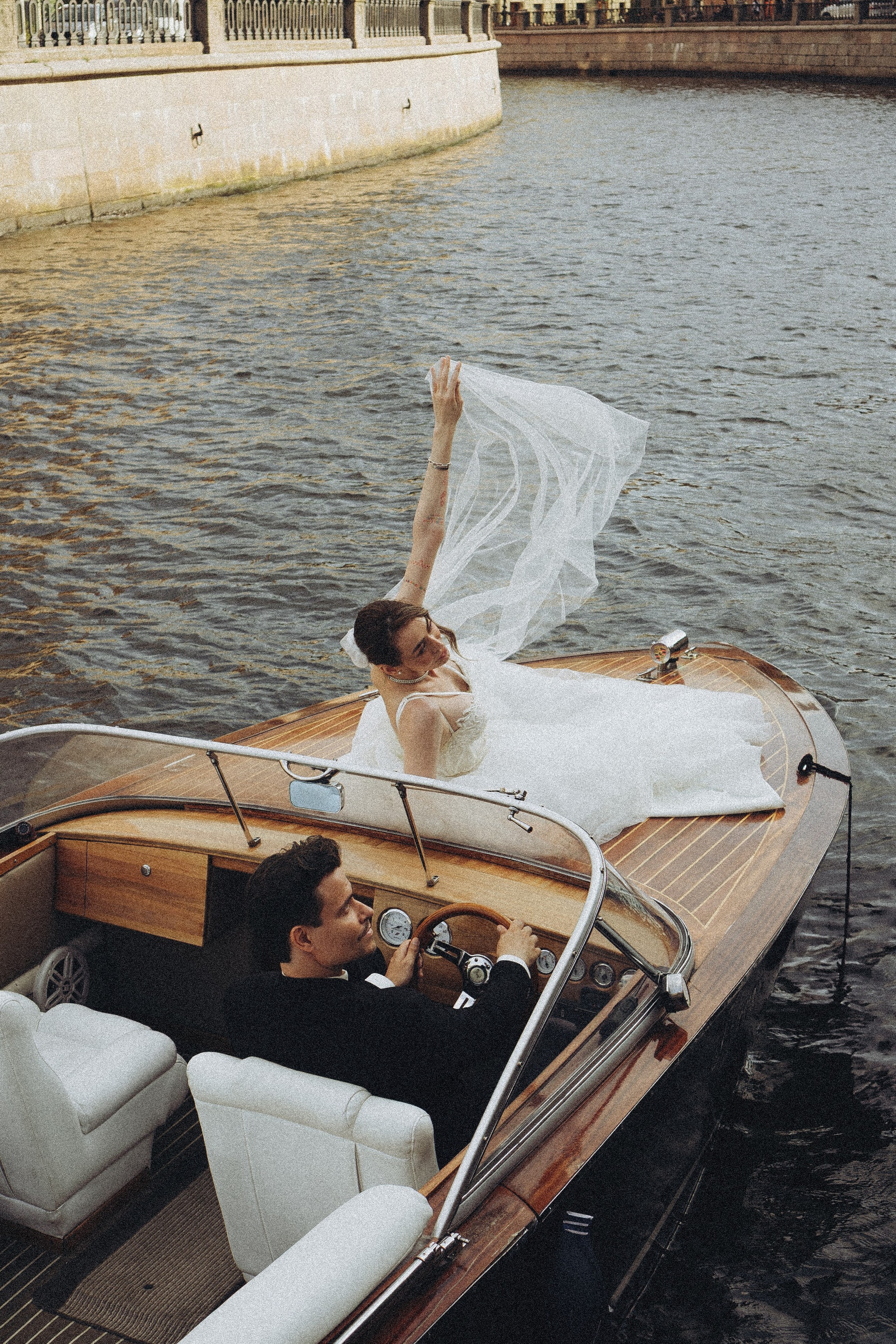 СВАБЕДНАЯ СЬЕМКА В СТУДИИ В ЦЕТРЕ САНТК-ПЕТЕРБУРГА. Профессиональный фотограф, Санкт-Петербург — Виктория Богомолова