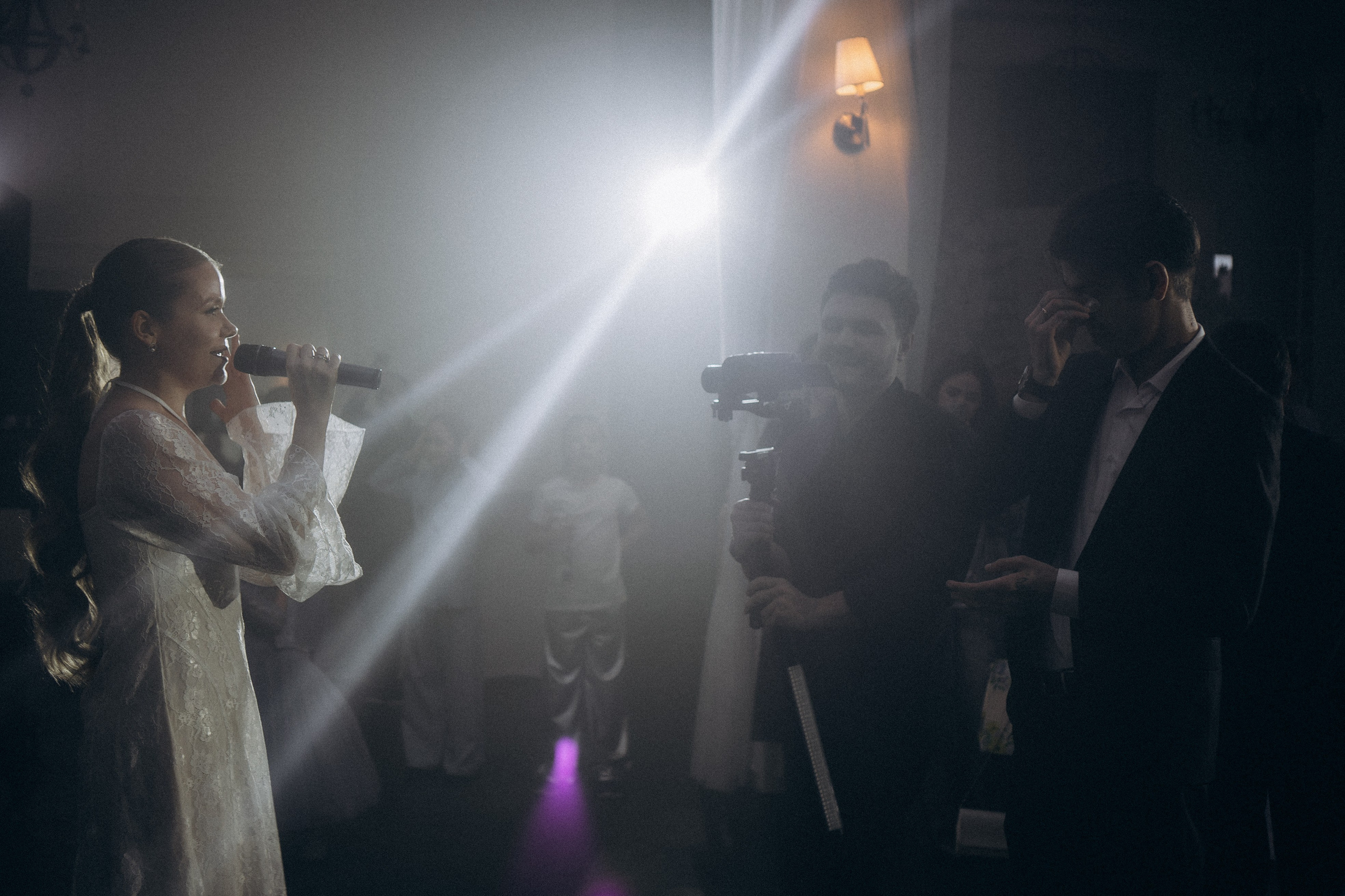 СВАДЕБНАЯ СЬЕМКА СБОРОВ В ОТЕЛЕ И ВЫЕЗД НА ЦЕРЕМОНИЮ (СНЯТО В СИБИРЕ В НИЖНЕВАРТОВСКЕ). Профессиональный фотограф, Санкт-Петербург — Виктория Богомолова