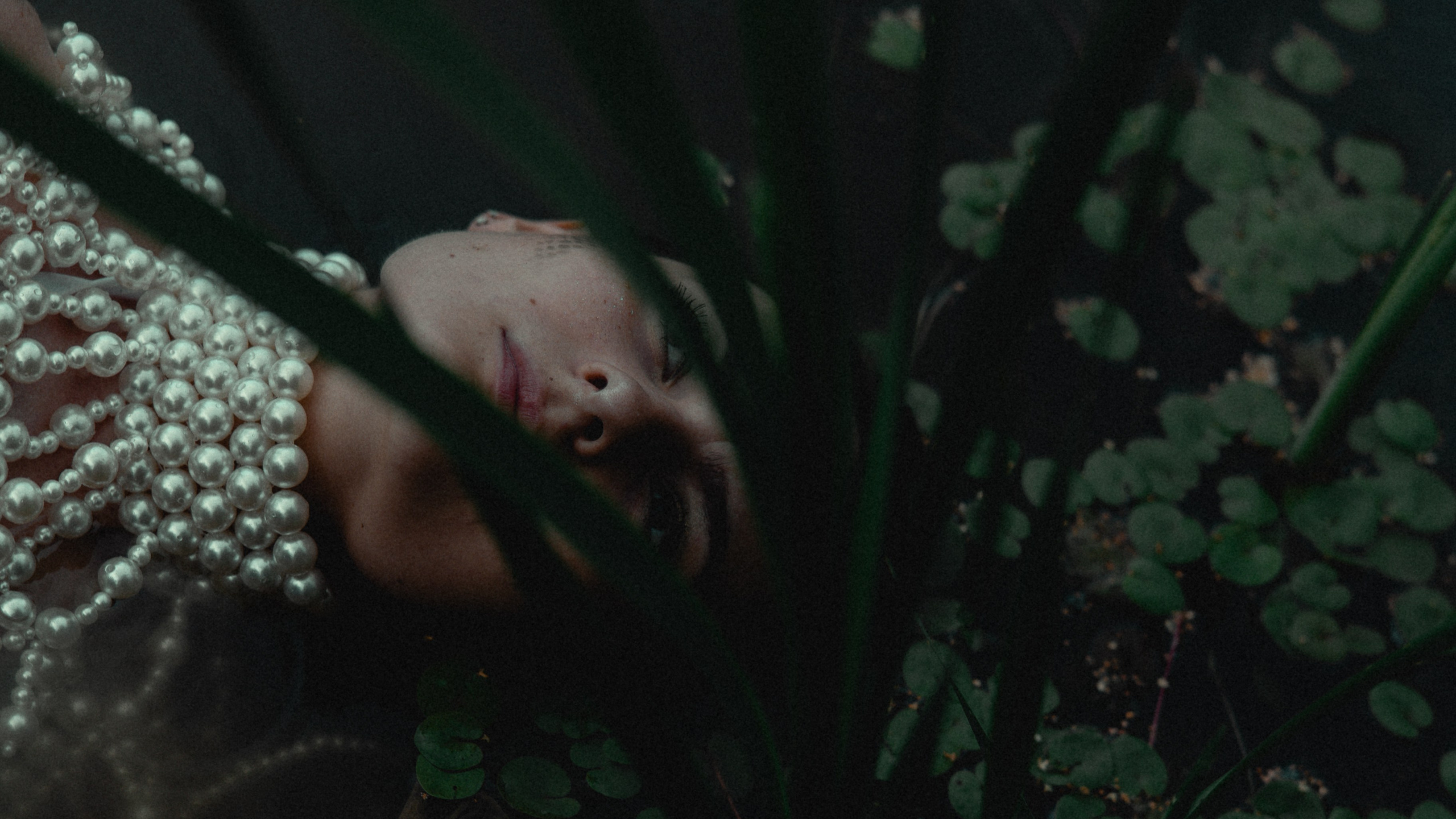 Русалочка в ожидании бури. Сказочный фотограф для Вас и Вашей семьи