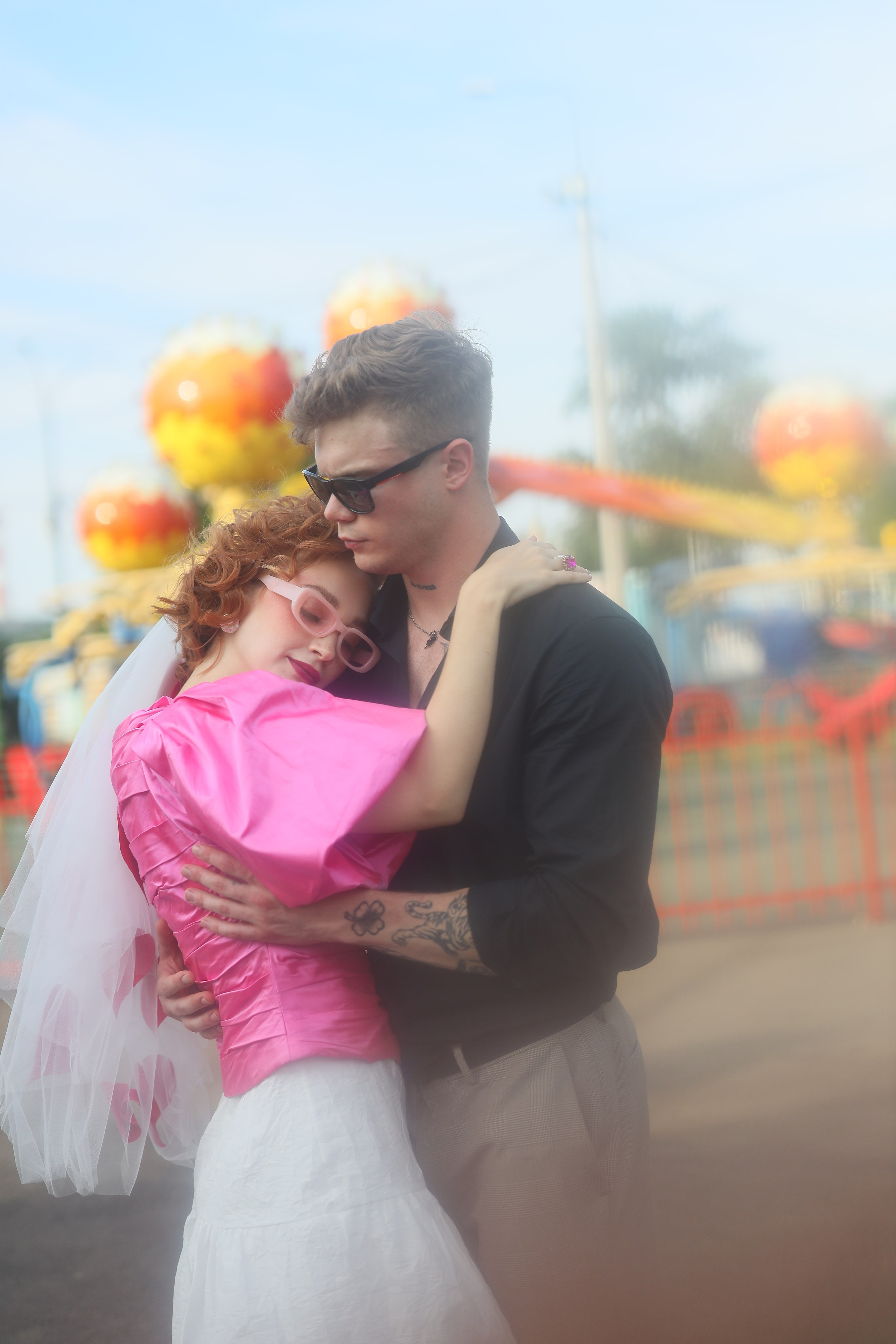 Свадебная фотосессия в парке аттракционов. Свадебный и семейный фотограф в Абхазии Жанна Соснина