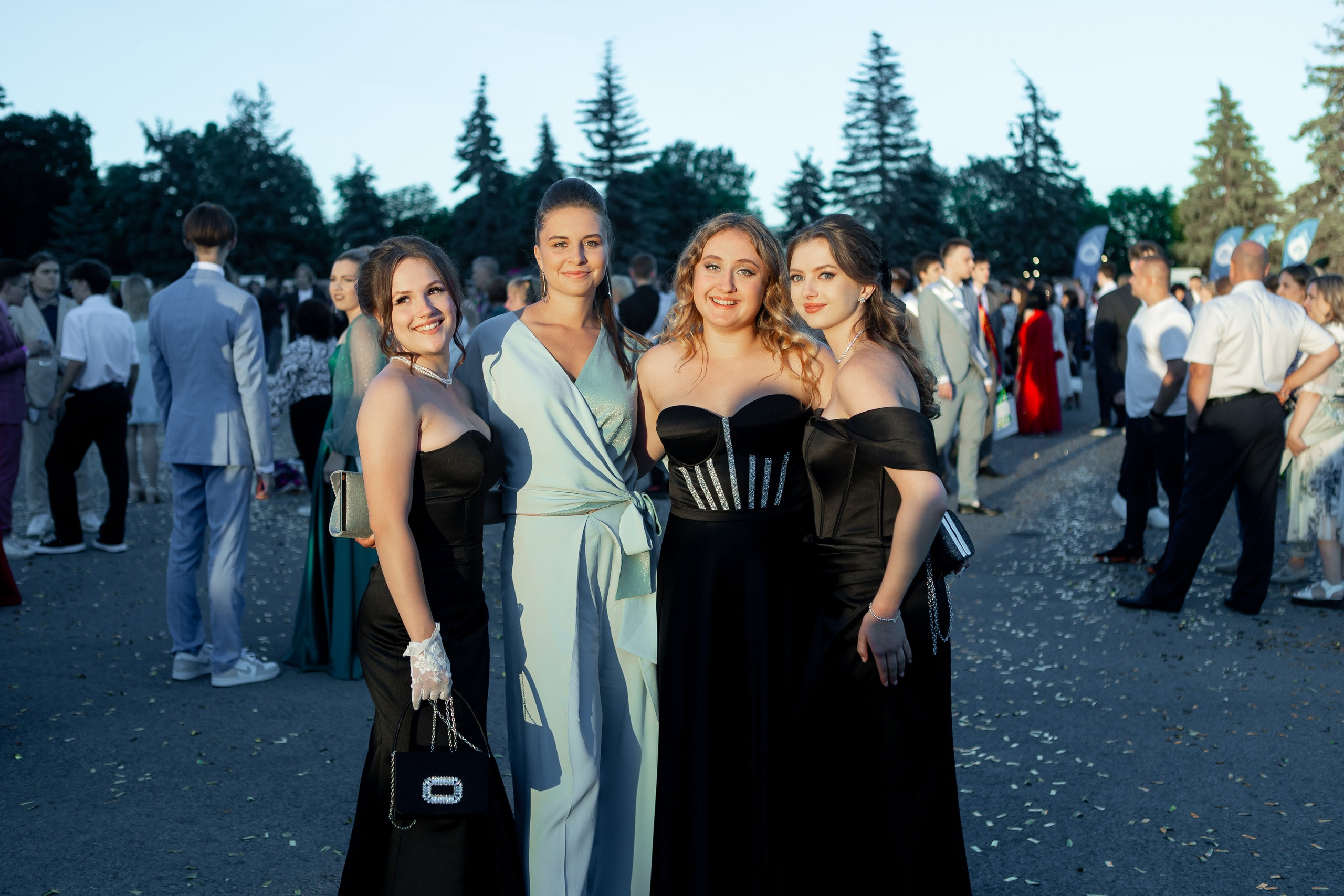 Выпускной Гимназия 12 2024 г. Свадебный и портретный Фотограф в Липецке Дмитрий Котюков