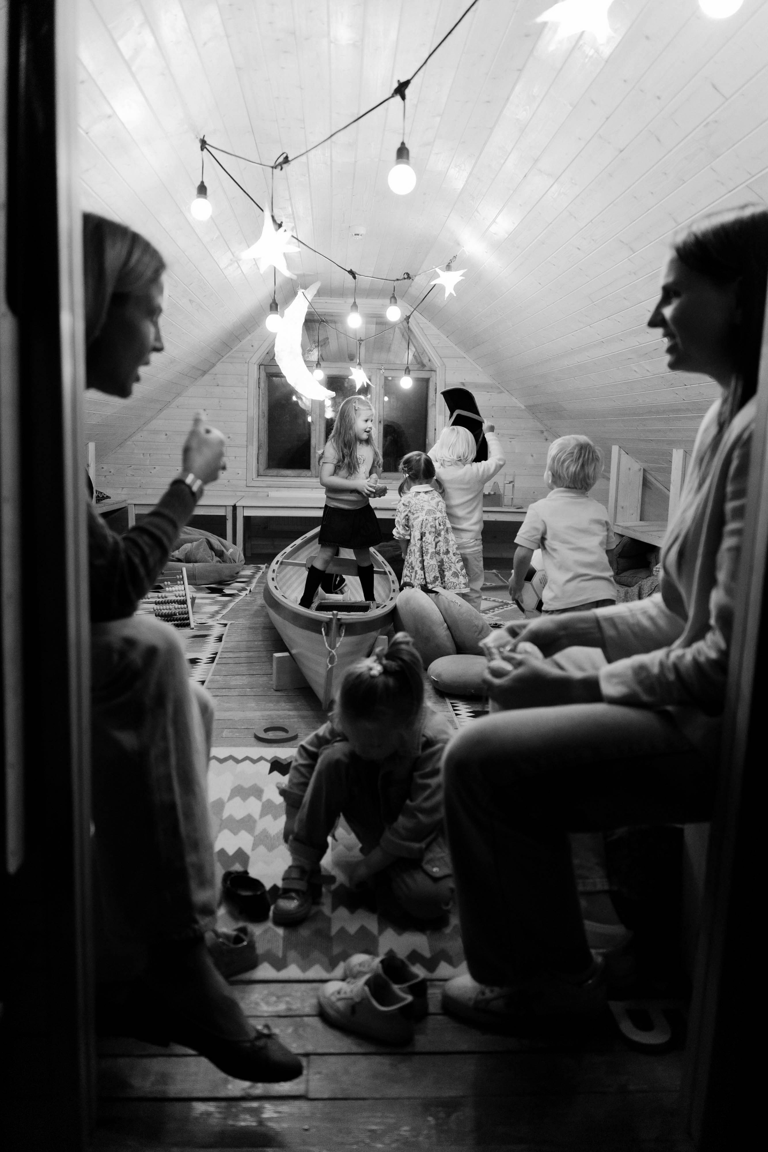 Встреча в «Робине» Переделкино. ФОТОГРАФ КСЕНИЯ СОСНОВСКАЯ