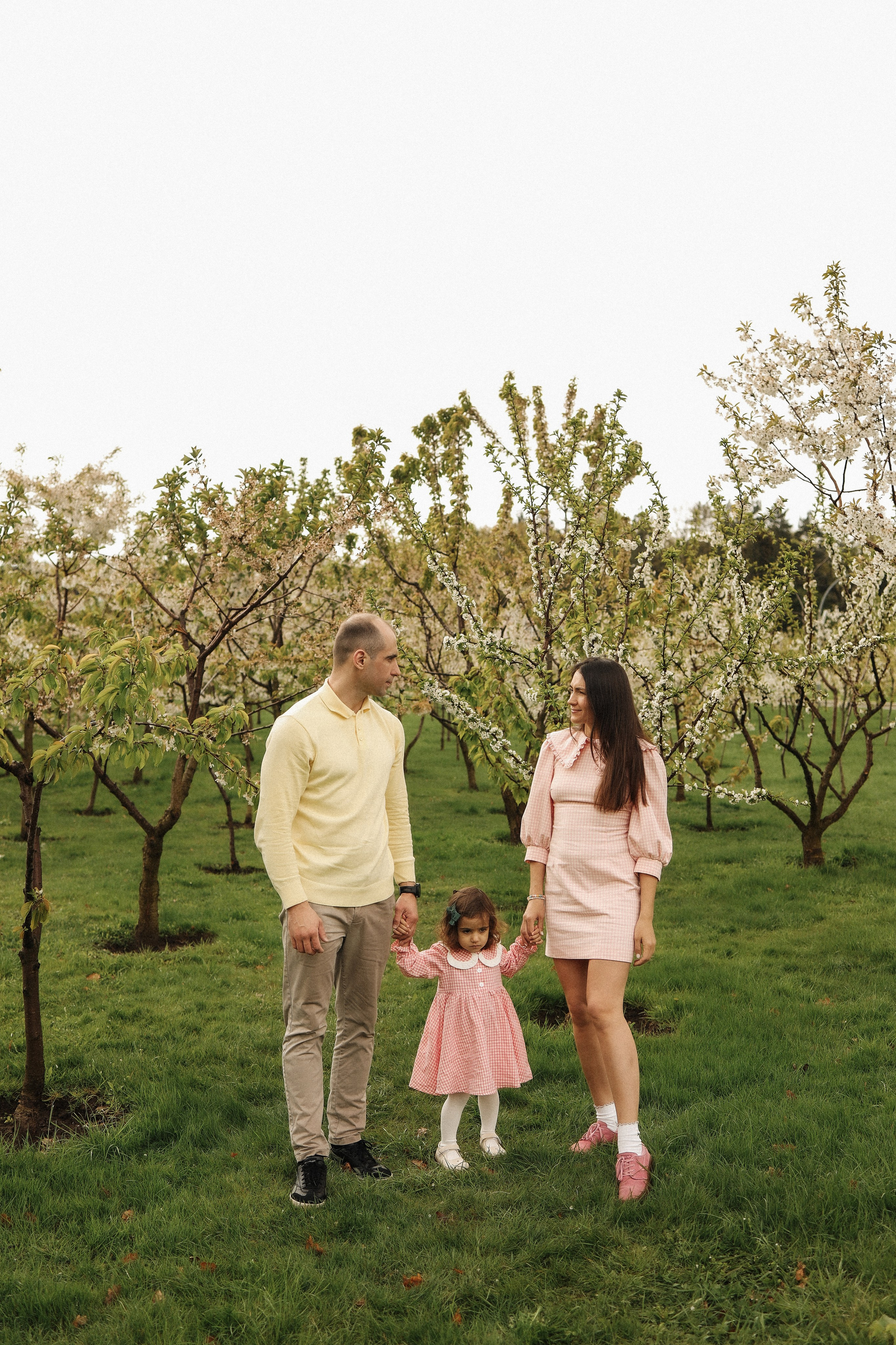 День рождения в цветущем саду. Семейный и lovestory фотограф в Москве Светлана Коняхина