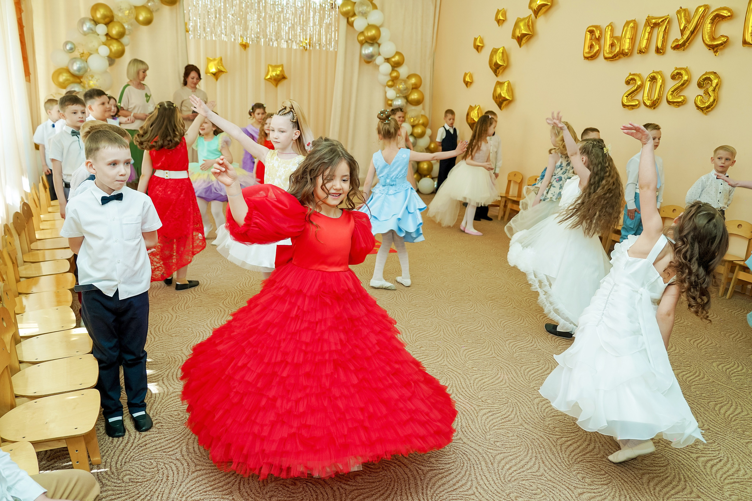 Фотосъемка видеосъёмка фотограф видеооператор новогодних утренников  в. Фотограф, видеооператор Нина Коршунова