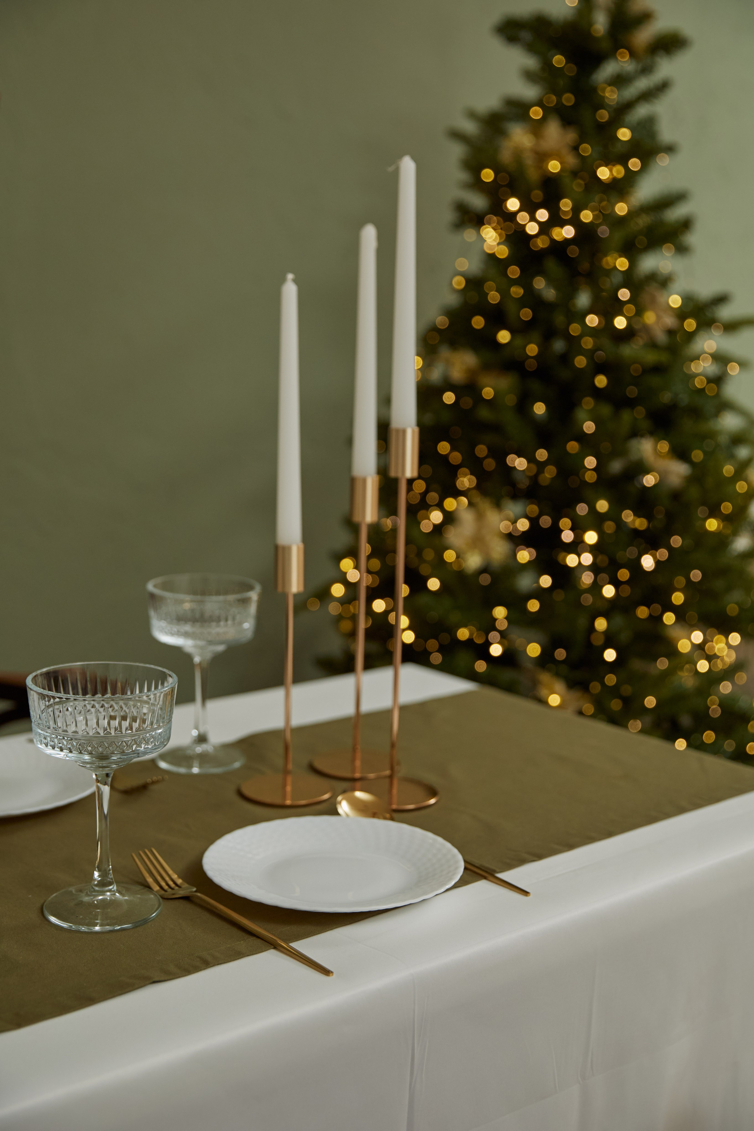 Новогодние локации (до 12 января 2026). Content Studio фотостудия