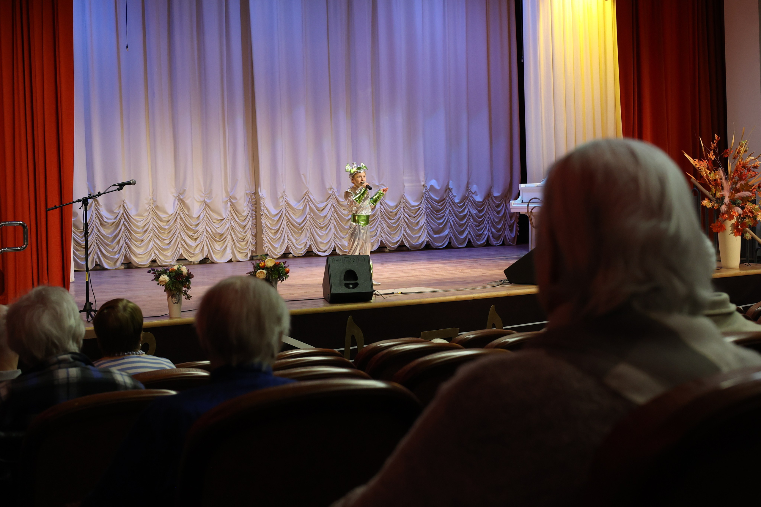 Концерт «От сердца к сердцу» для ветеранов 11.10.2023. Профессиональный фотограф в Москве Алёна Котова