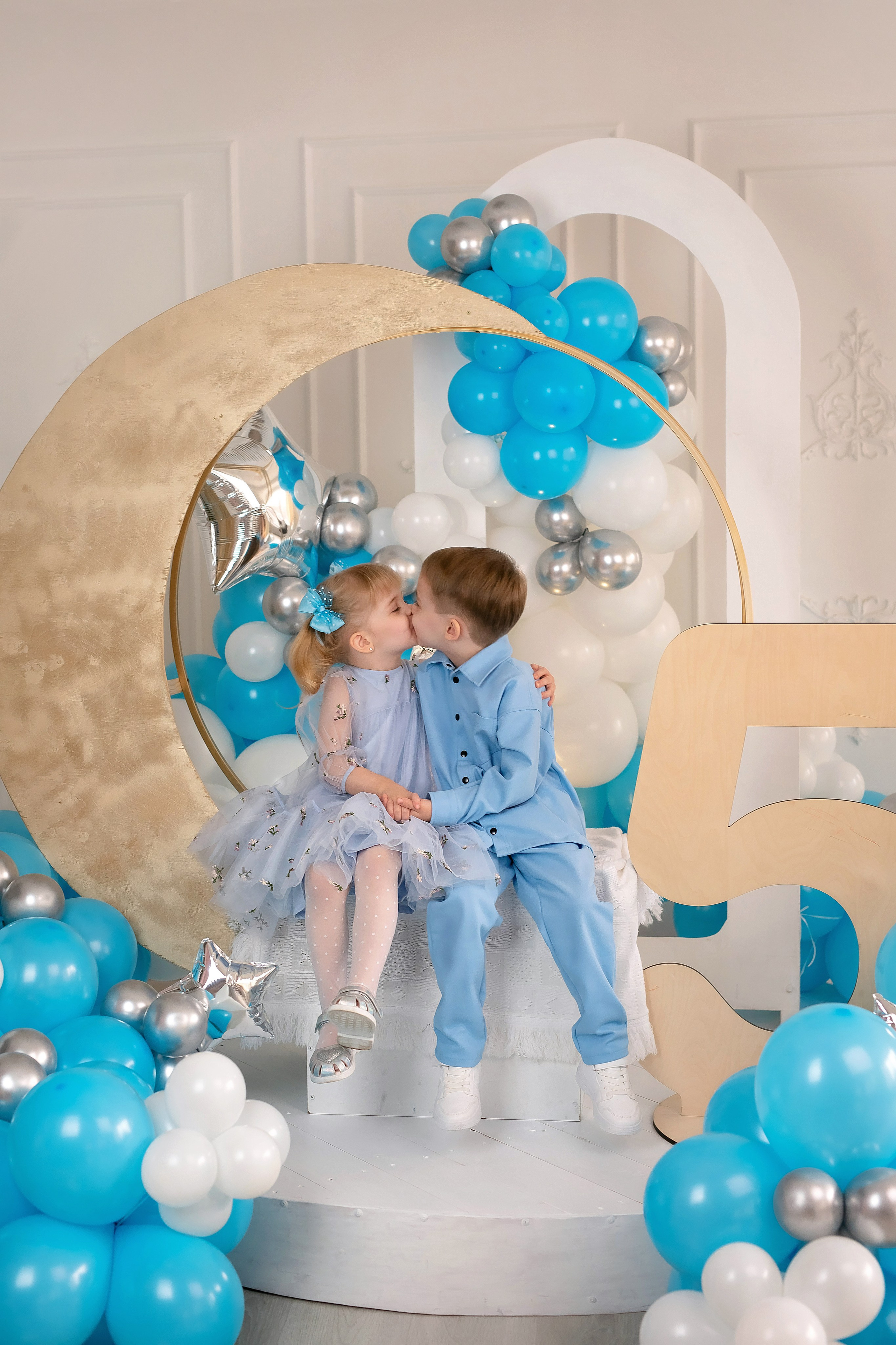 Витюша и Варюша. Фотограф на крещение и венчание