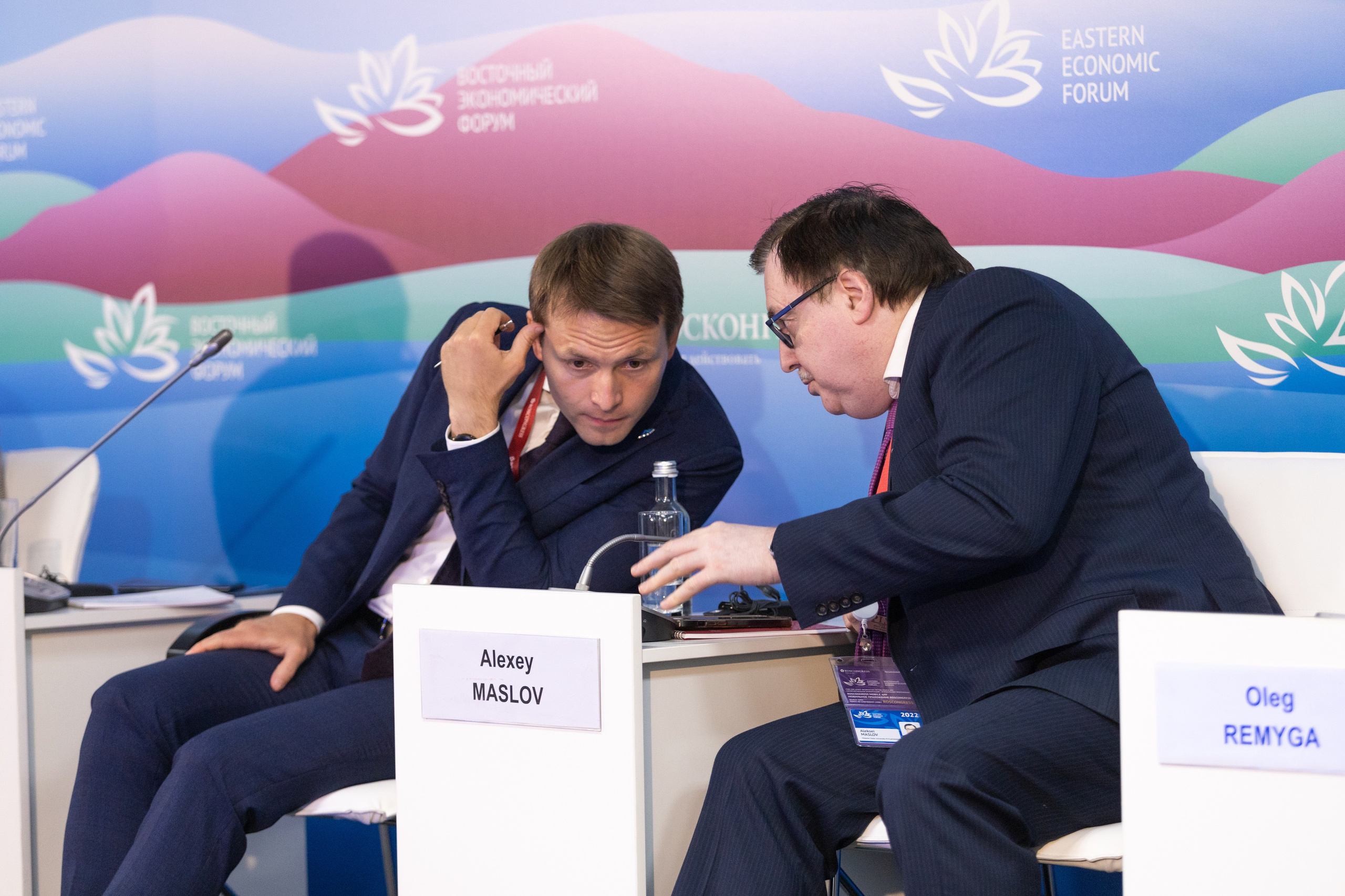 ВЭФ_ Знание о Востоке_ азиатский вектор образования. Репортажный фотограф во Владивостоке