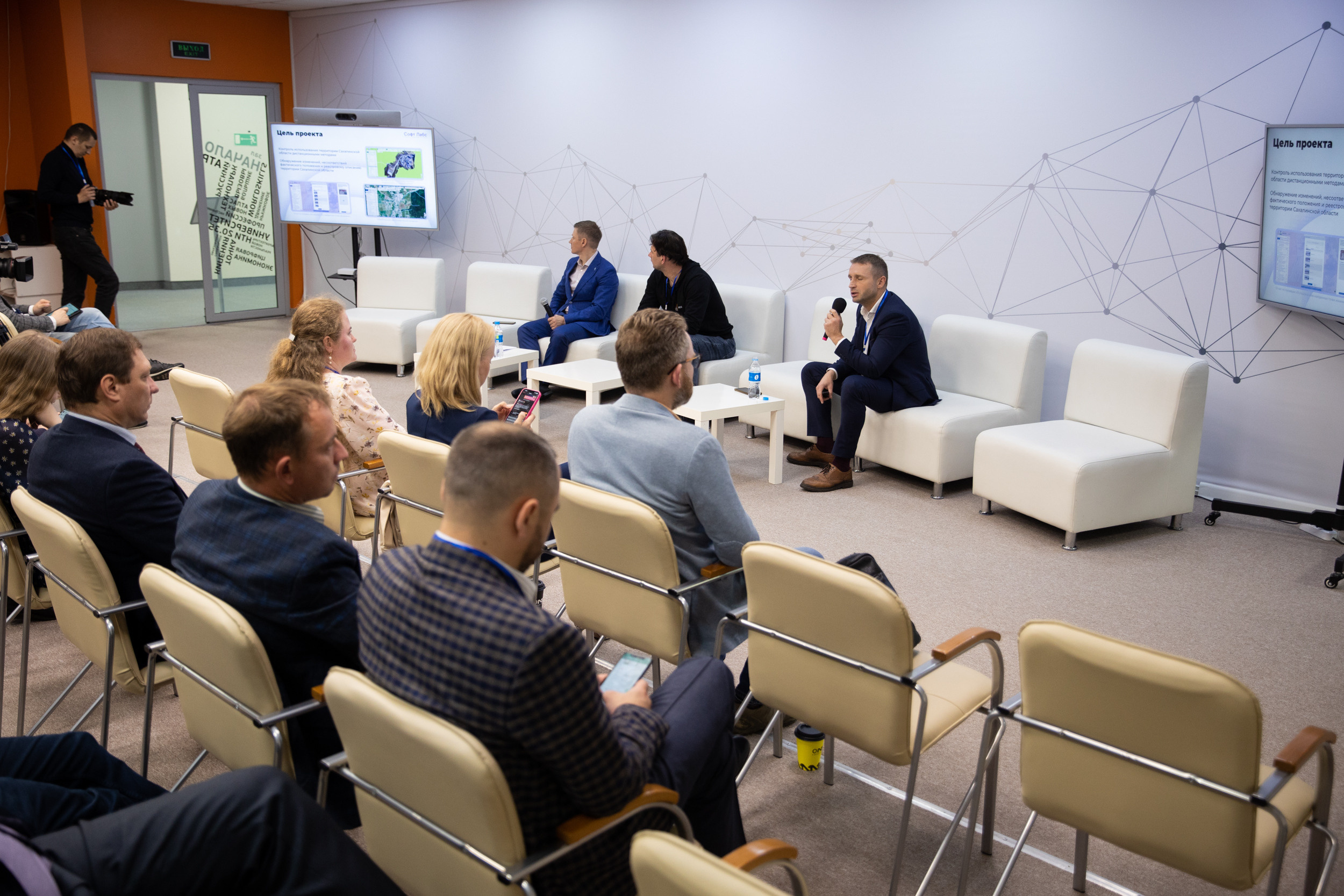 Russky MeetUp & Digital Region. Репортажный фотограф во Владивостоке