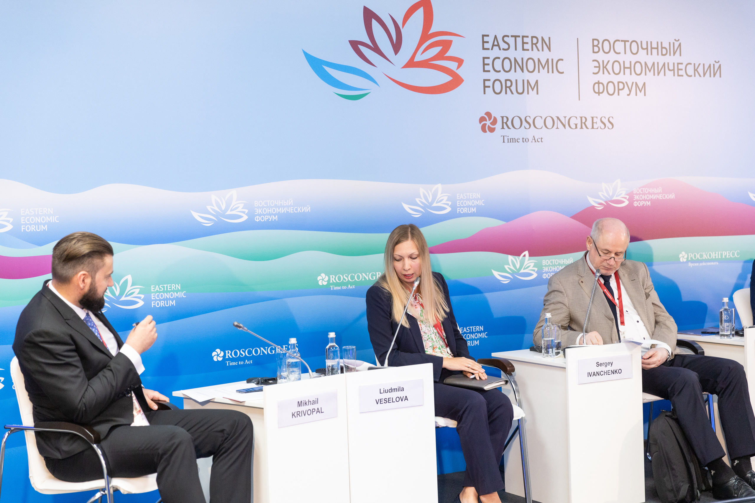 ВЭФ_ Знание о Востоке_ азиатский вектор образования. Репортажный фотограф во Владивостоке