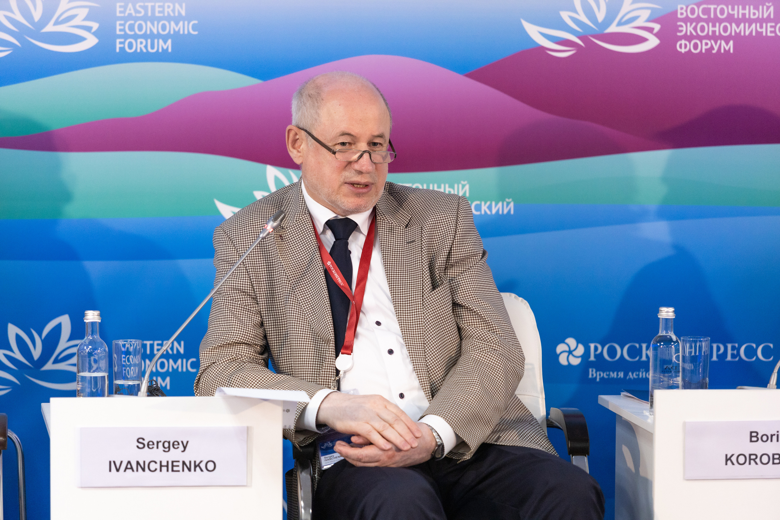 ВЭФ_ Знание о Востоке_ азиатский вектор образования. Репортажный фотограф во Владивостоке