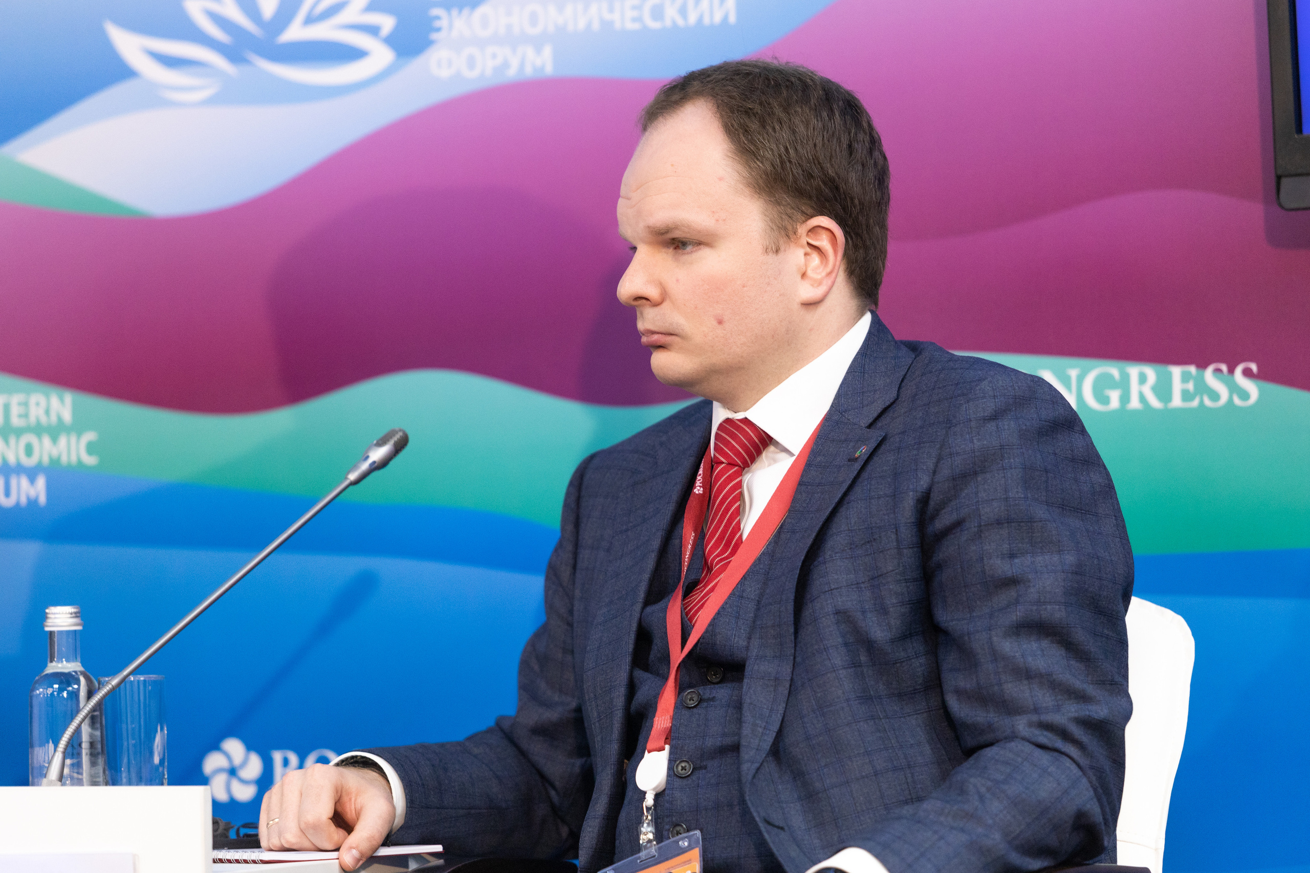 ВЭФ_ Знание о Востоке_ азиатский вектор образования. Репортажный фотограф во Владивостоке