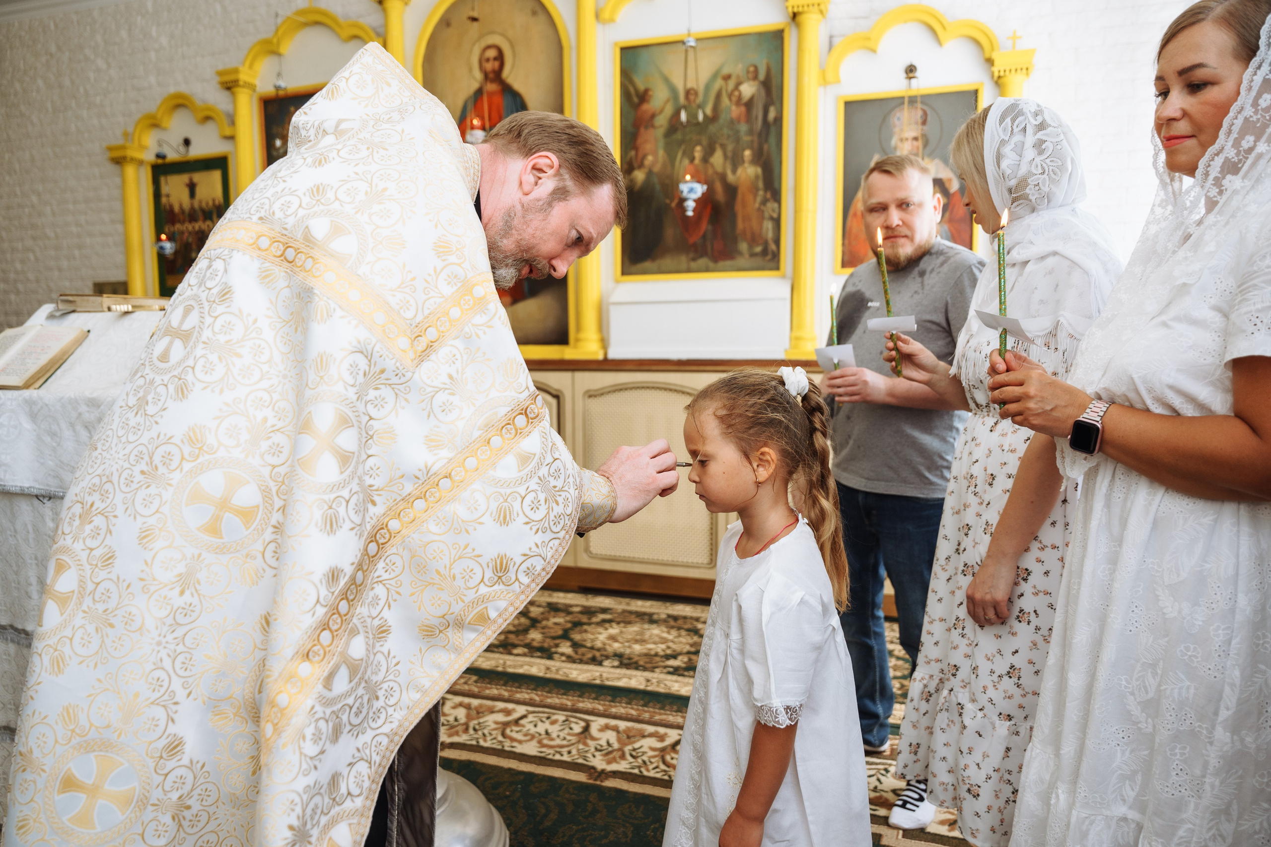 Таинство крещения 2024. Свадебный и семейный фотограф Марина Лежнева, г. Уфа