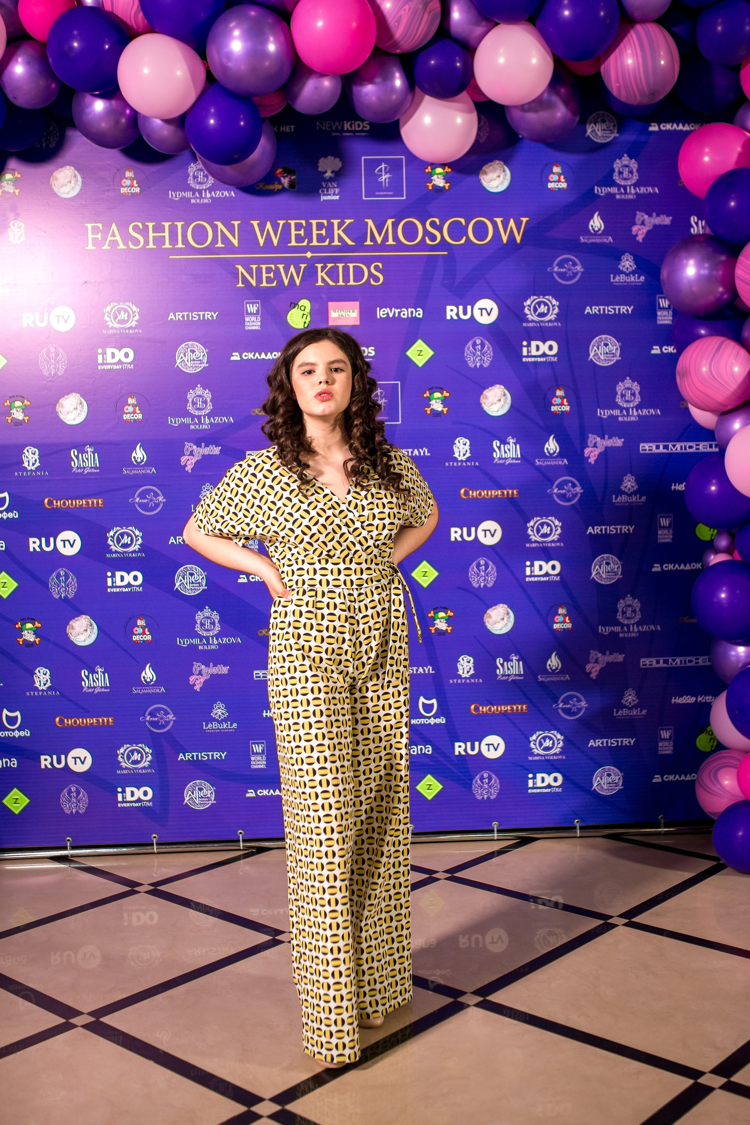 Показ Итальянской моды в России весна 2022. Женский фотограф Крещение Венчание Москва Брянск