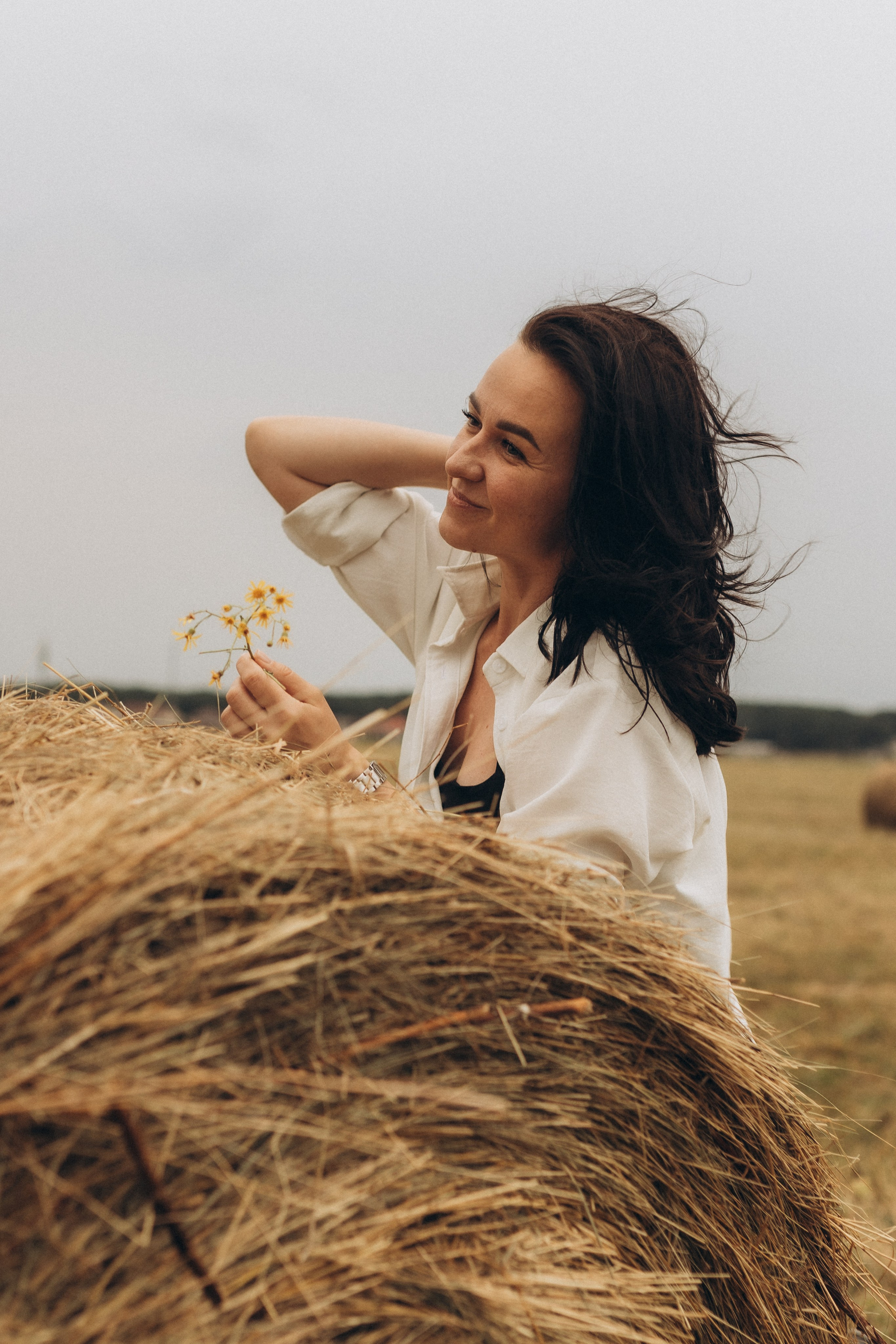 Кристина — индивидуальная фотосессия (стога, поле). Фотограф в Ставрополе Svetlana Matveeva