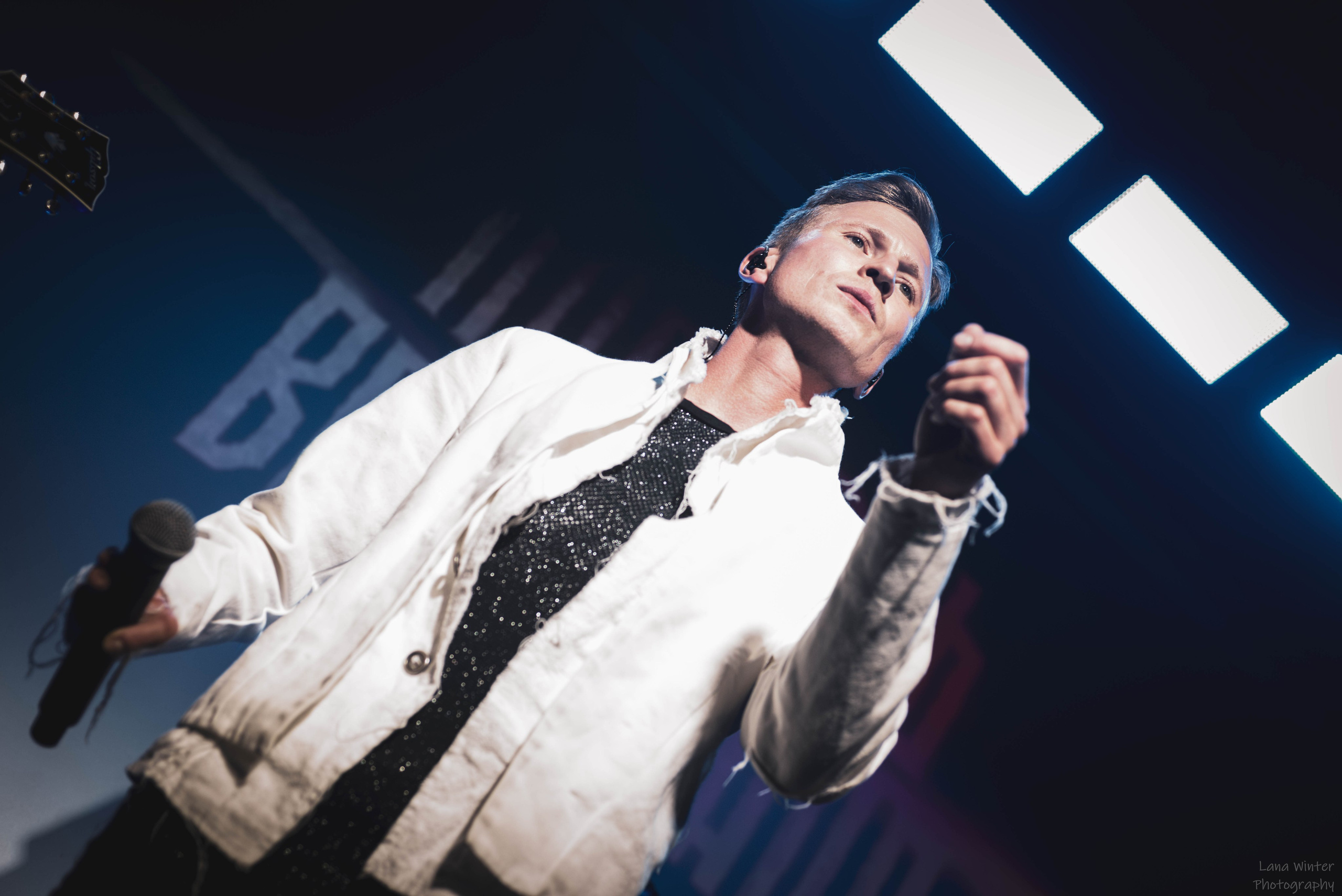 Площадь Восстания (8 марта 2025 года, Москва, клуб Техника Безопасности). Фотограф Светлана Блинова, Москва и Московская область