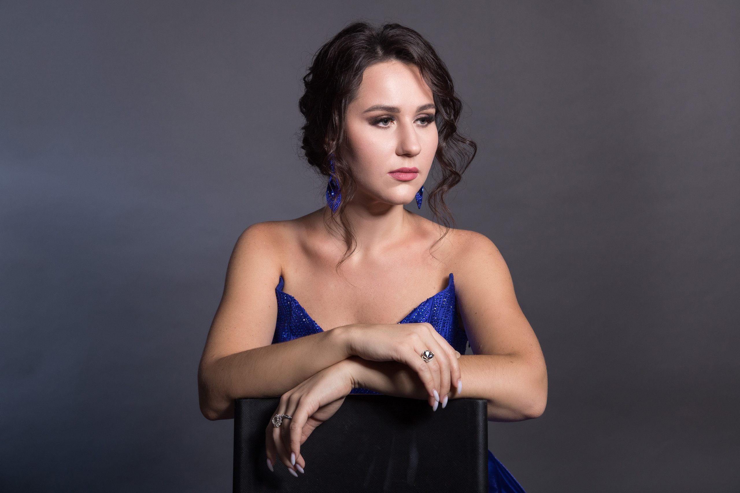 Студийный портрет для афиши. Креативный и женский Фотограф Омске Наталья Лебедева