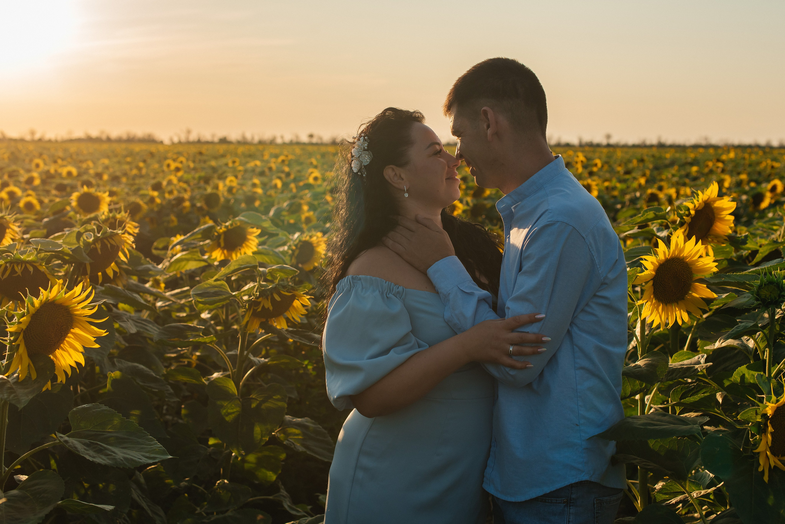 Андрей и Алена прогулка у моря. Детский и семейный фотограф выпускной альбом Приморско-Ахтарск