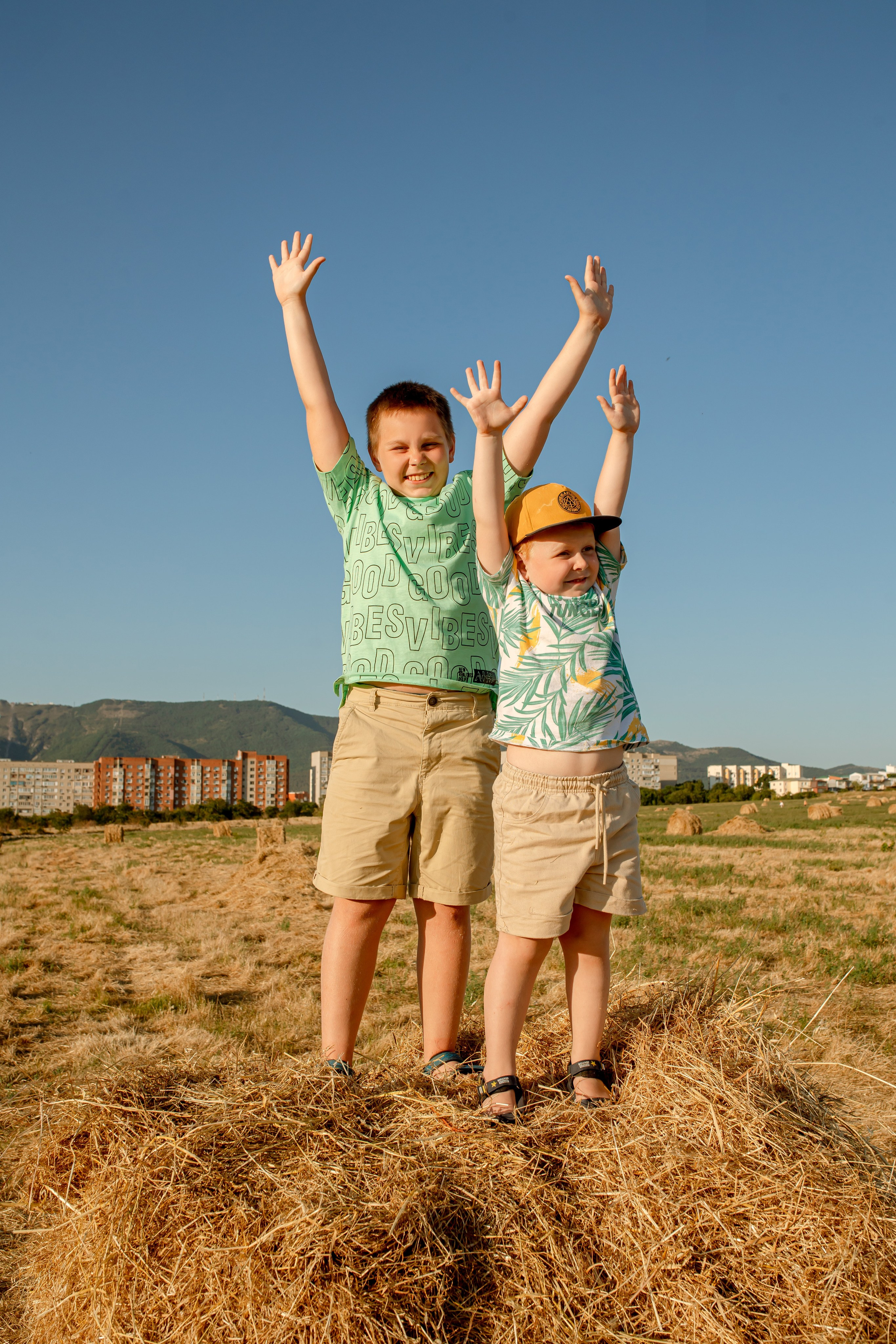 Евгения, Александр, Кирилл и Матвей. Фотограф в Геленджике, Архипо-Осиповке, Абрау-Дюрсо, Кринице Виктория