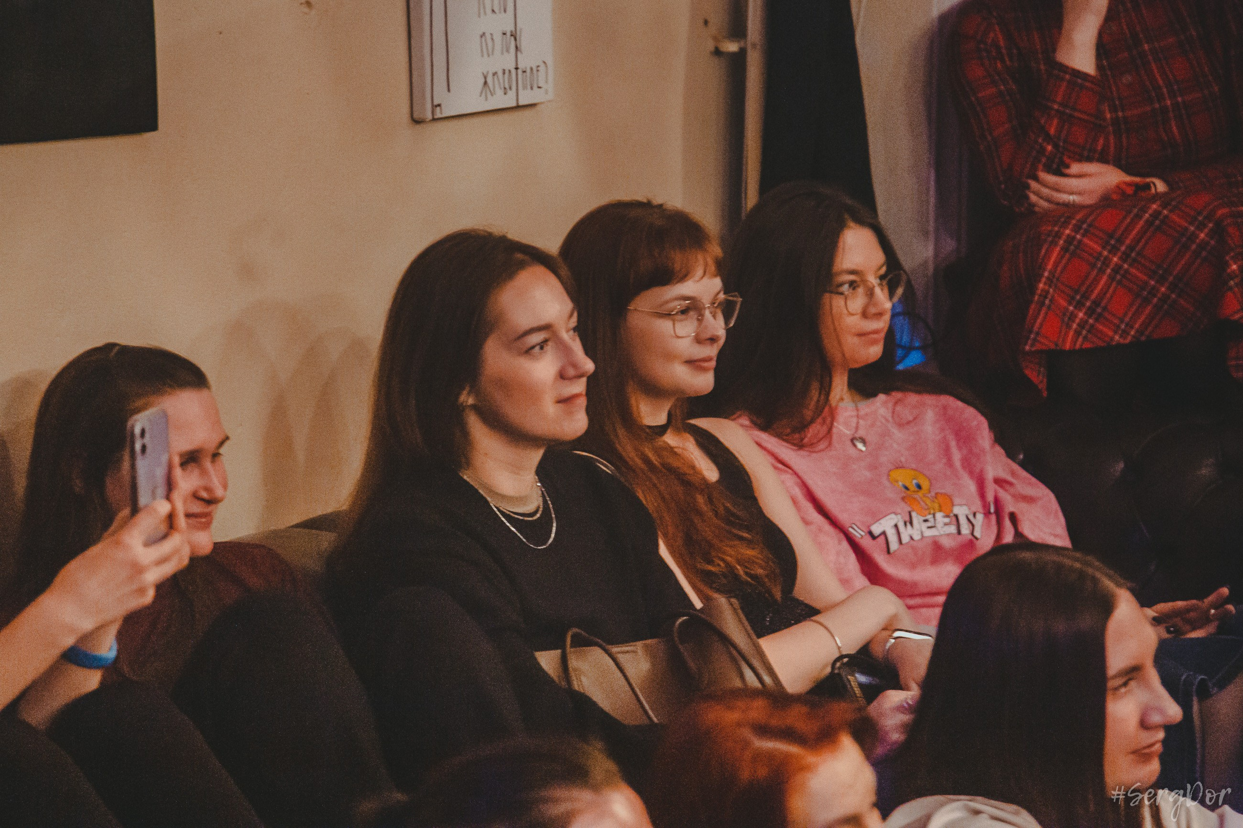 Рома Гонза, Ваня Пинженин, Квартирник у Мищенко, поэты, стихи, совершеннолетие, Санкт-Петербург, Питер, 16.11.2024, SergDor, 16 ноября 2024 года, #SergDor