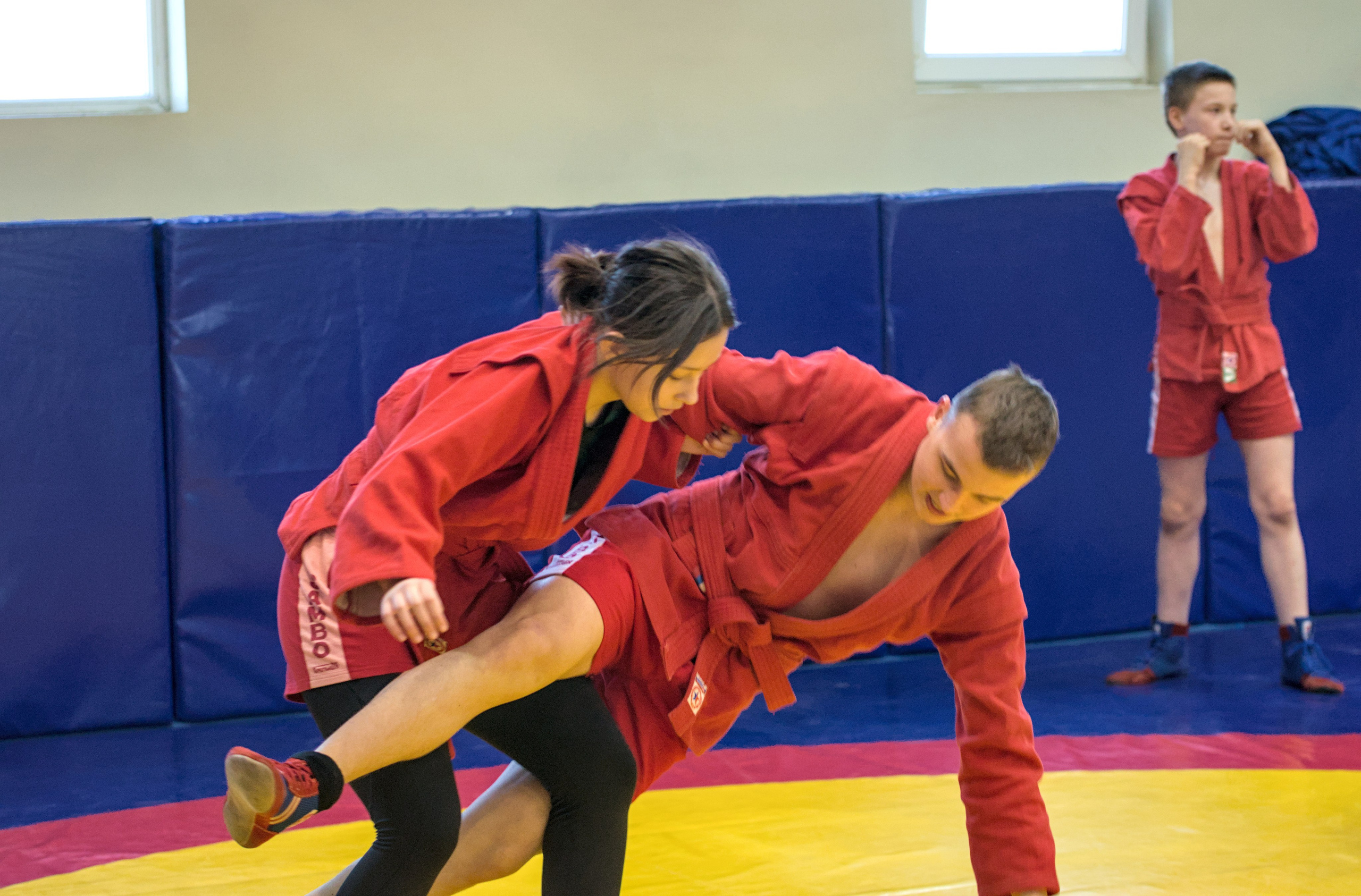 Показательные выступления для родителей секции спортивно-боевого самбо. Фото детских спортивных мероприятий и всякое интересное через объектив