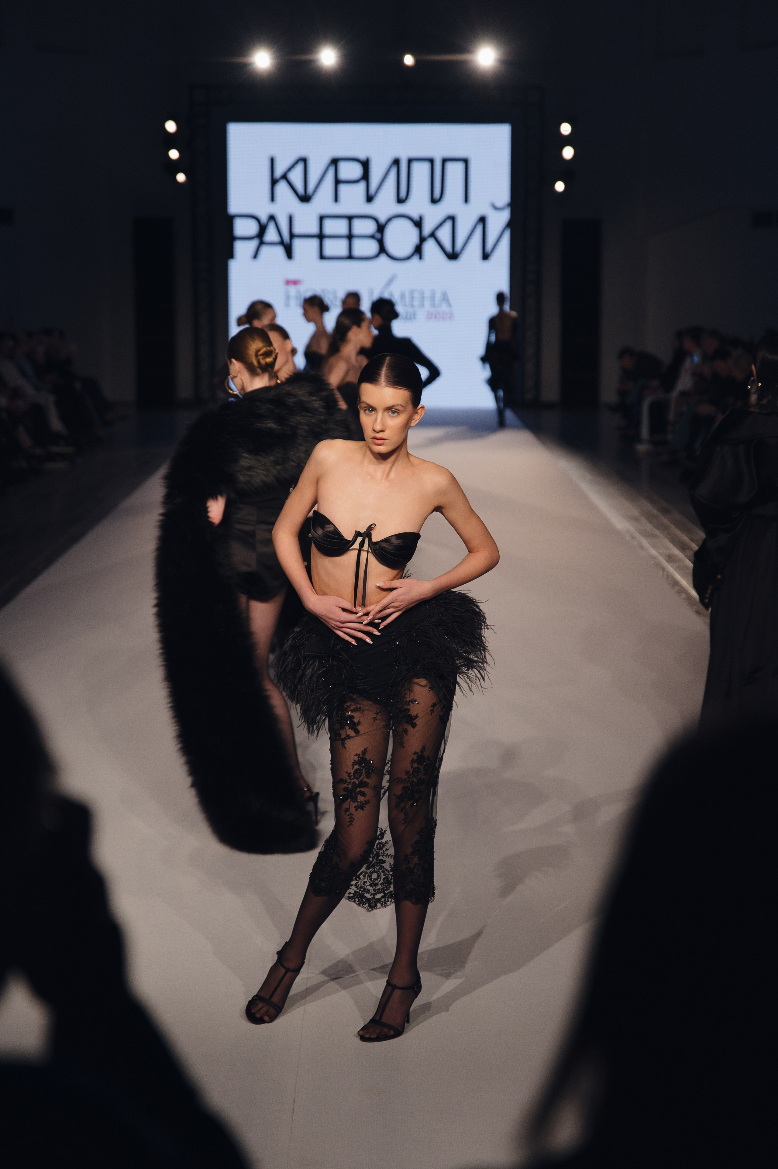 Бекстейдж показа «Новые Имена» собака.ru|ДЛТ. Портретный и репортажный фотограф в Санкт-Петербурге
