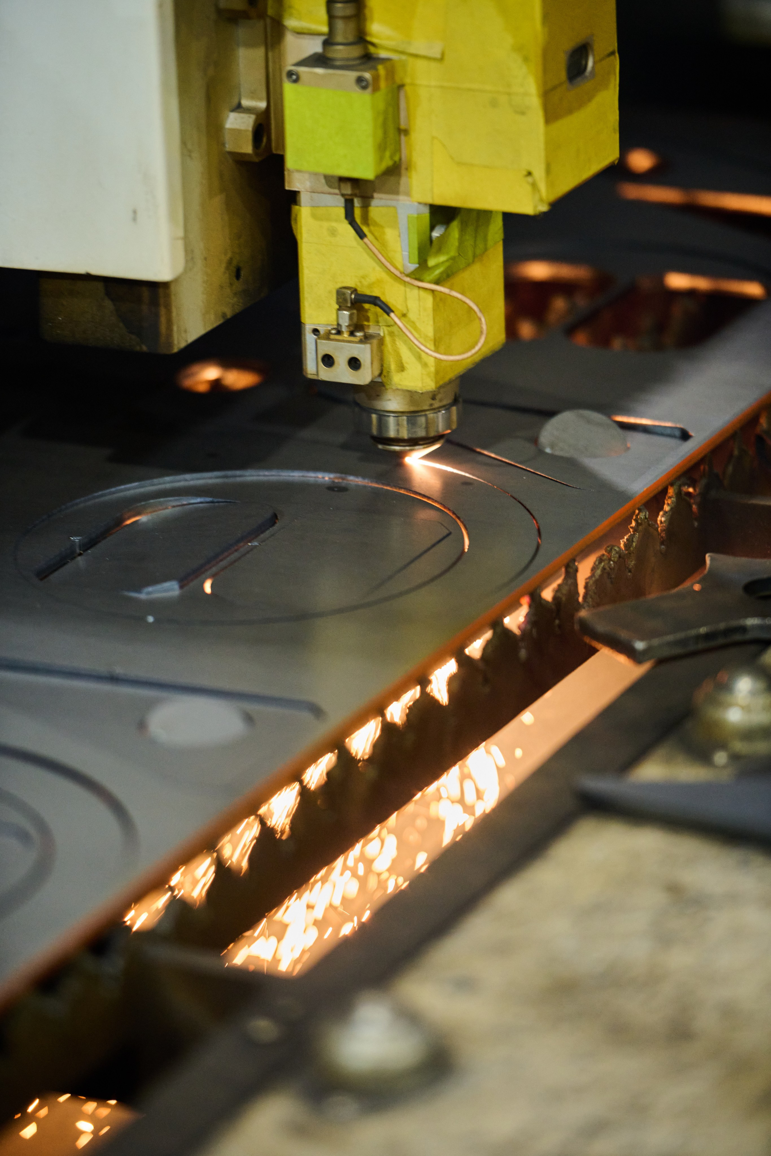 Производство внедорожников ТРОМ. Репортажный и семейный фотограф — Шелихов Сергей