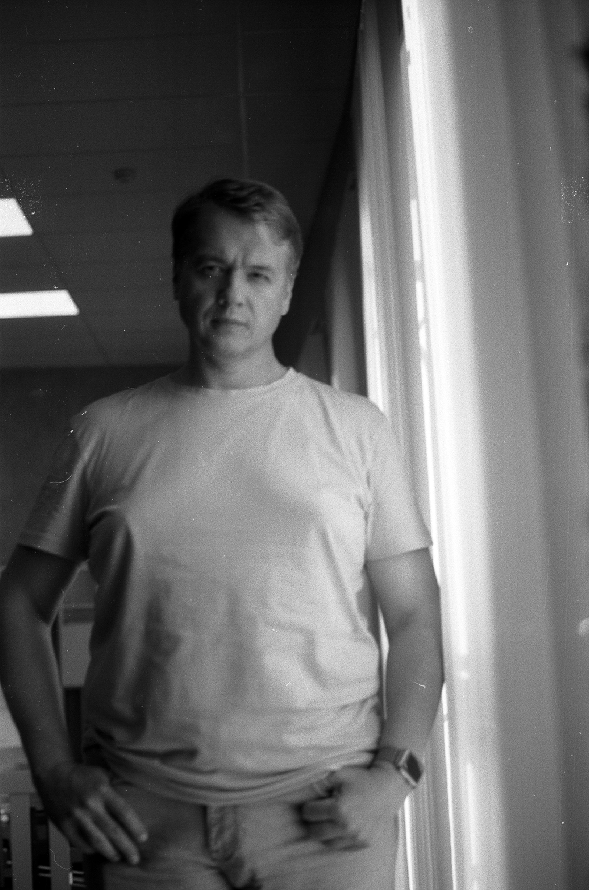 Альбом пленочных ЧБ-фото. Репортажный и семейный фотограф — Шелихов Сергей