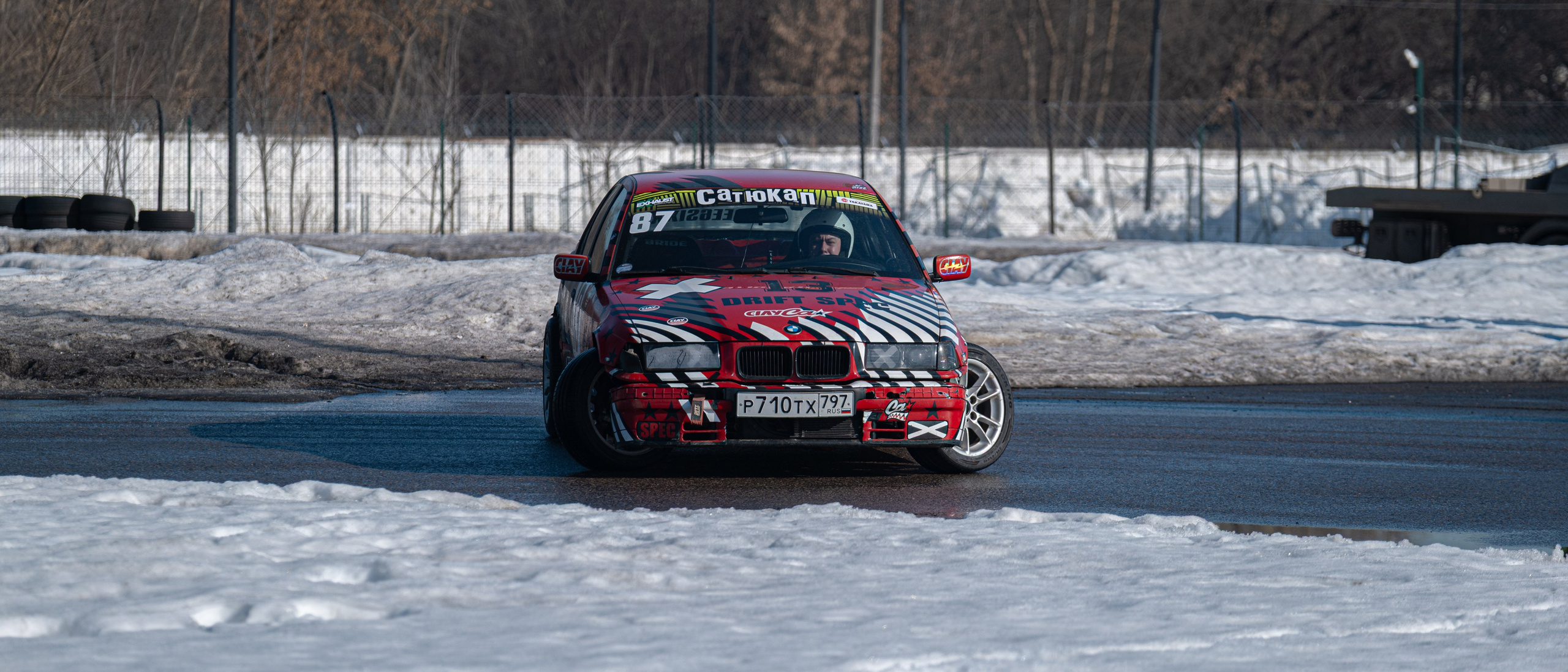 Спортивная автомобильная съемка. Malenkyia